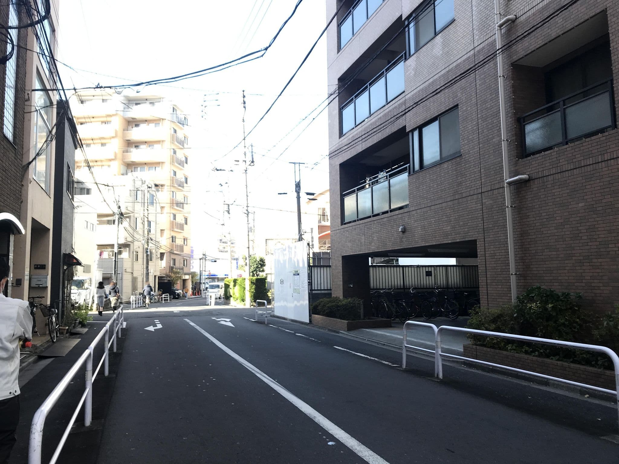 Street view near 休休ホテル, Senzoku — © musashino5 (CC BY-SA · Mapillary)