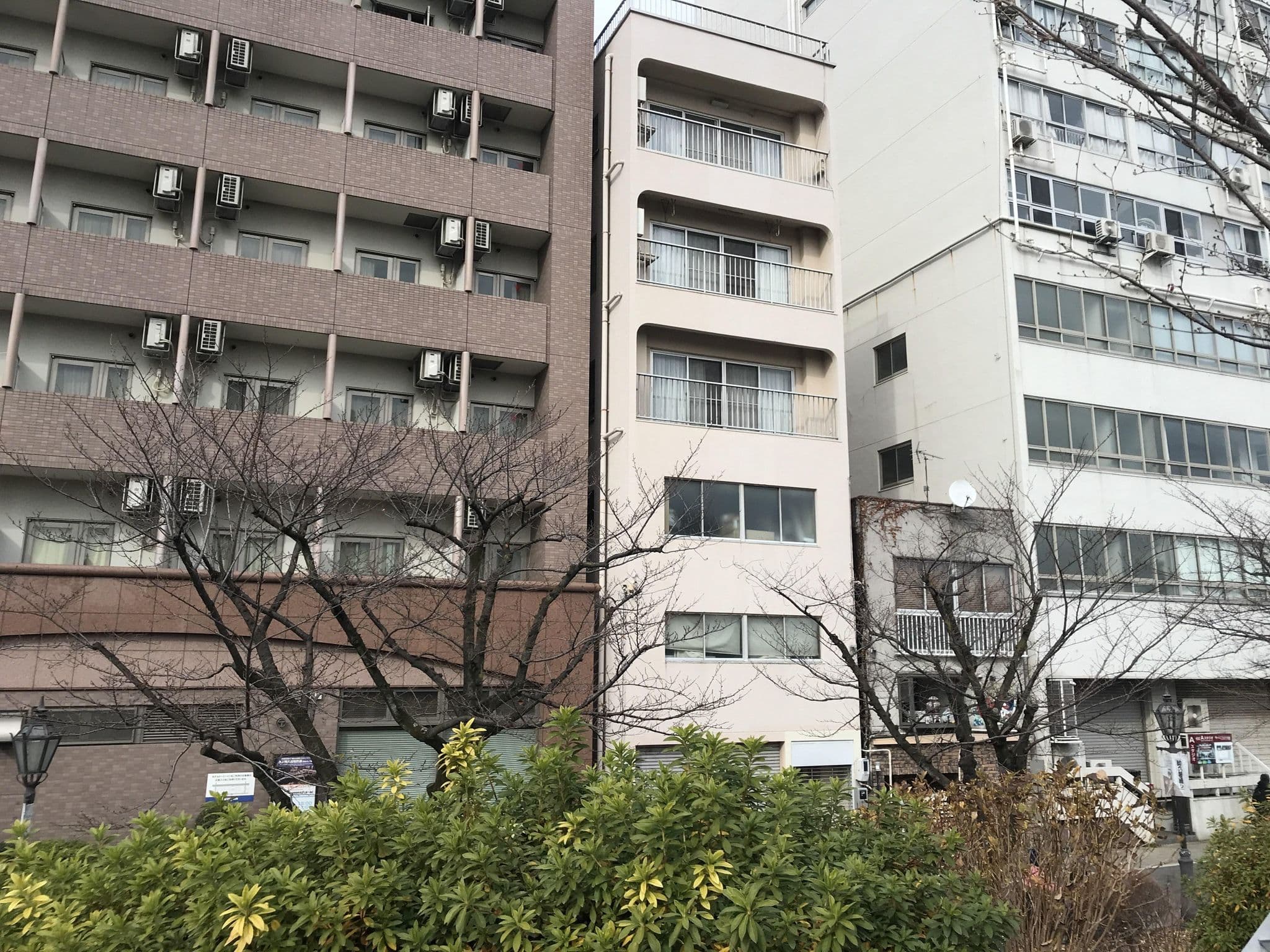 Street view near guest house en 「宴」, Asakusa — © musashino5 (CC BY-SA · Mapillary)