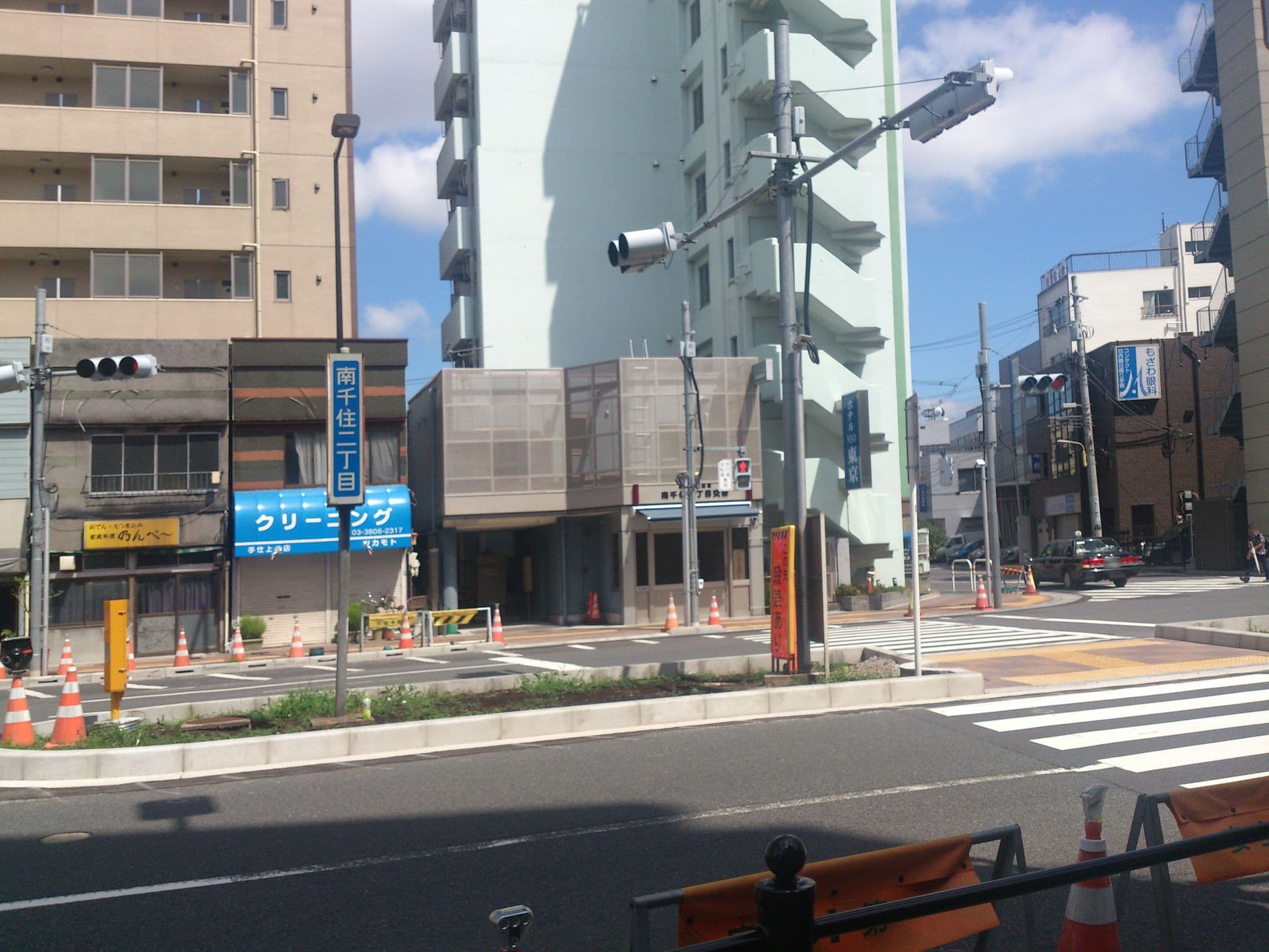 Street view near And Hostel Minamisenju, Senzoku — © higa4 (CC BY-SA · Mapillary)