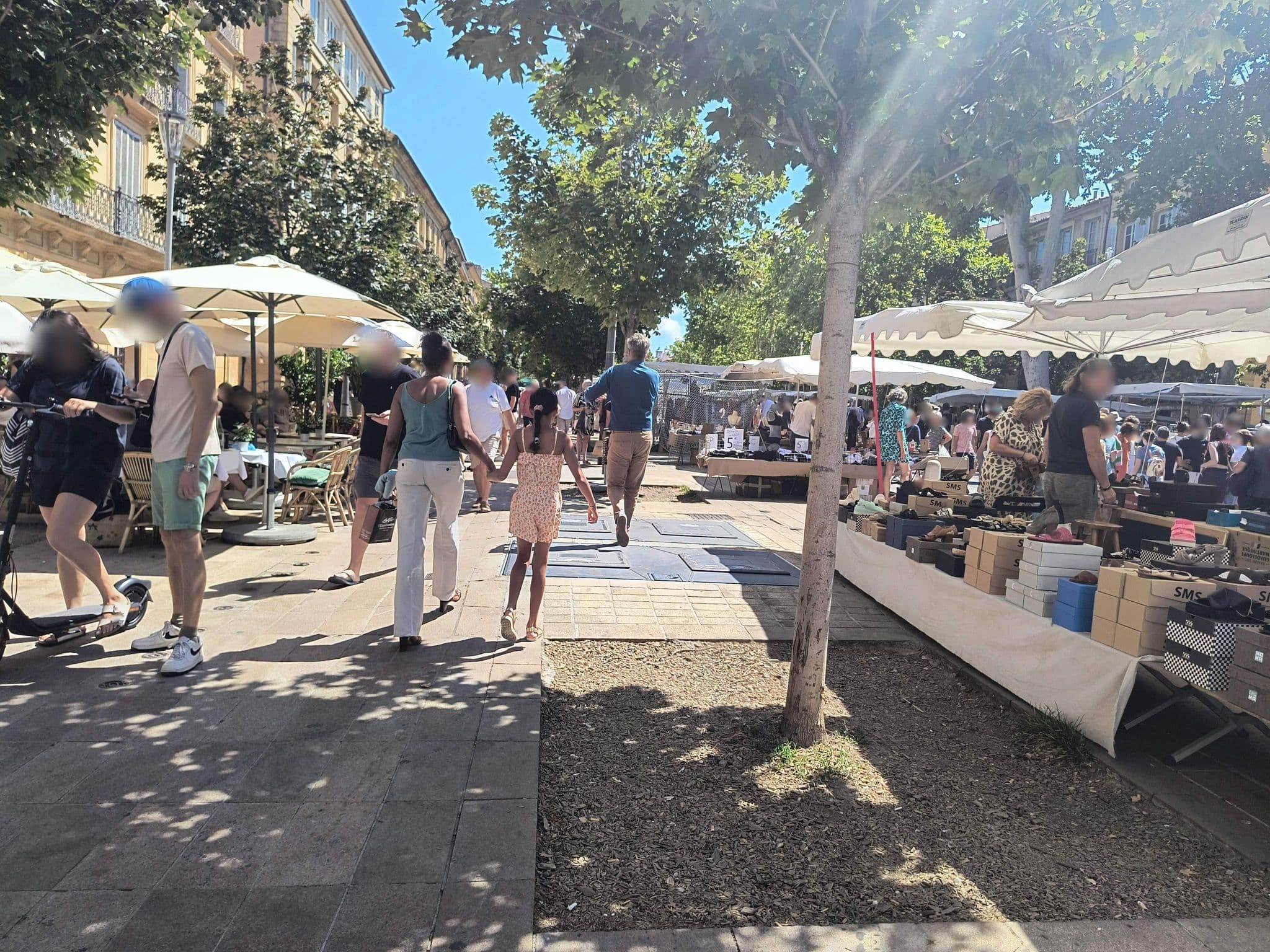 Street view near Hôtel des Augustins, Aix-en-Provence — © mapeadora (CC BY-SA · Mapillary)