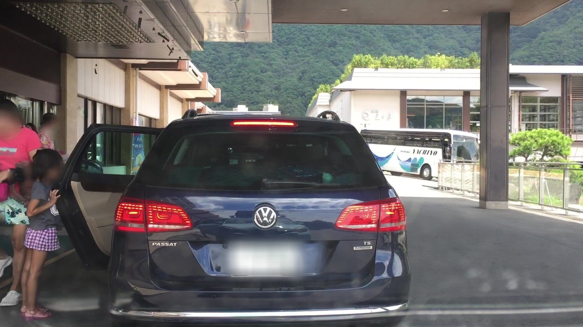 Street view near きぬ川ホテル三日月, Kinugawa Onsen — © lvl5 (CC BY-SA · Mapillary)