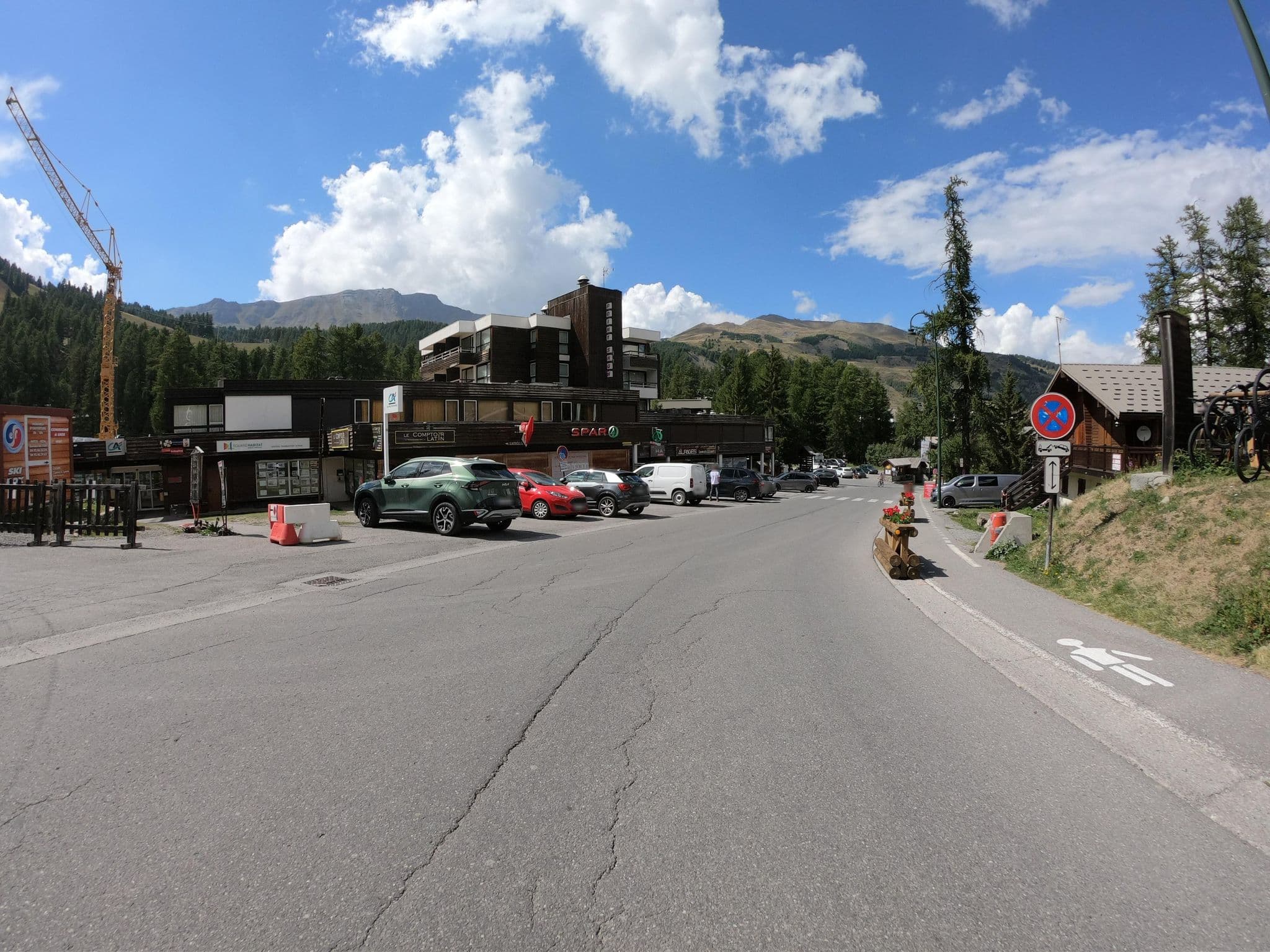 Street view near Le Panestrel, Guillestre