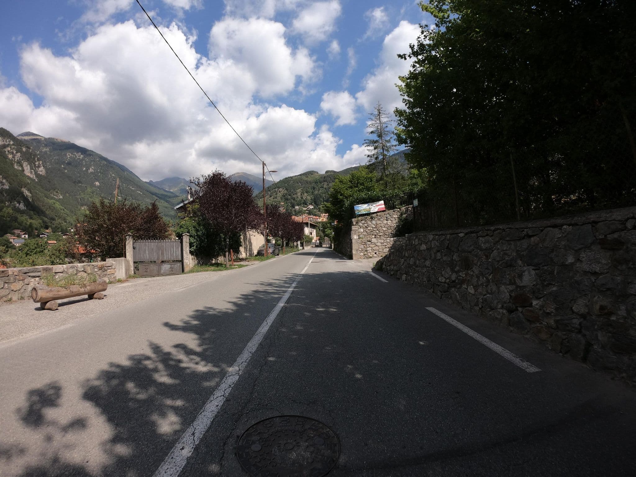 Street view near La maison du Petit Bois, Saint-Martin-Vésubie — © joostjakob (CC BY-SA · Mapillary)