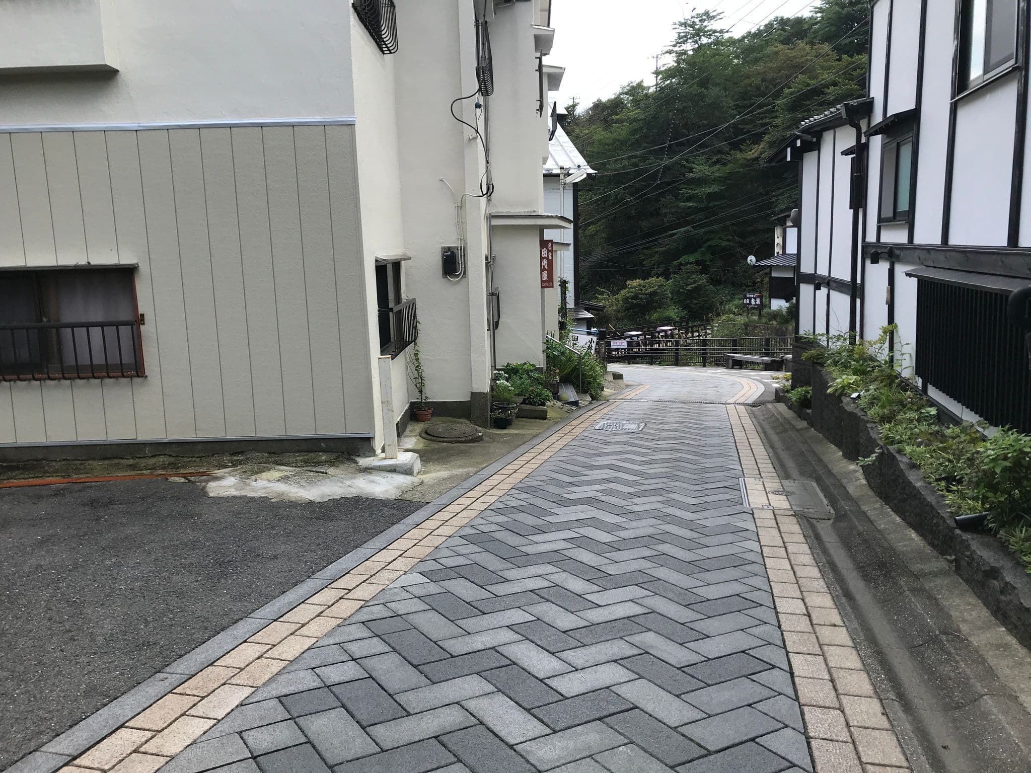 Street view near 那須温泉 小林館, Nasu — © yaritsusozai (CC BY-SA · Mapillary)