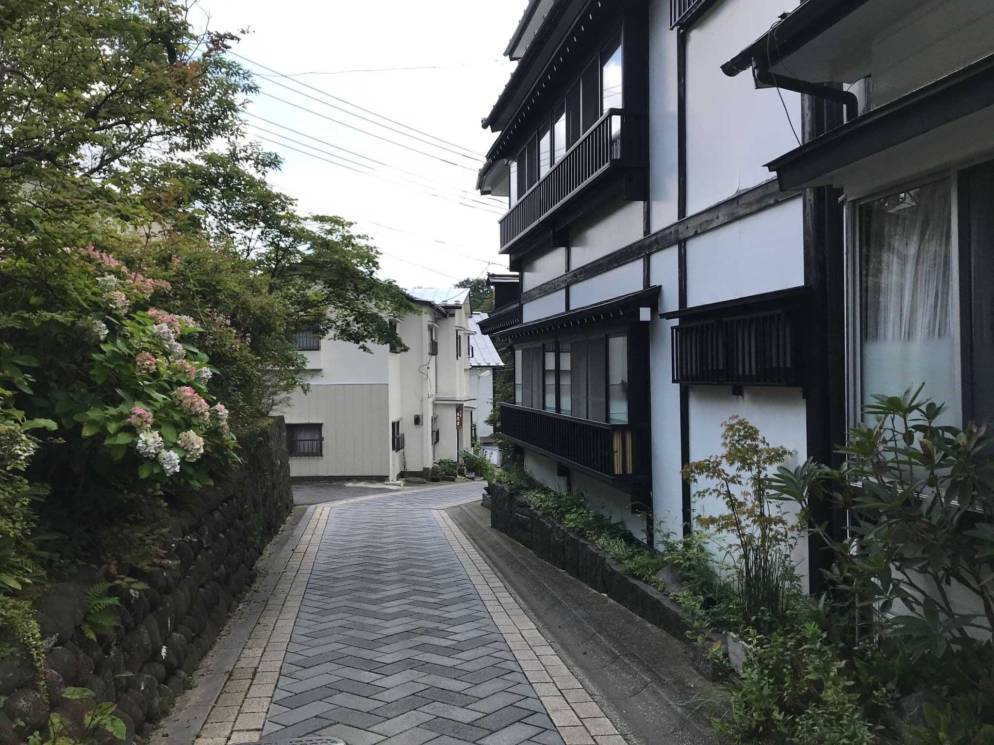 Street view near 月光荘, Nasu — © yaritsusozai (CC BY-SA · Mapillary)