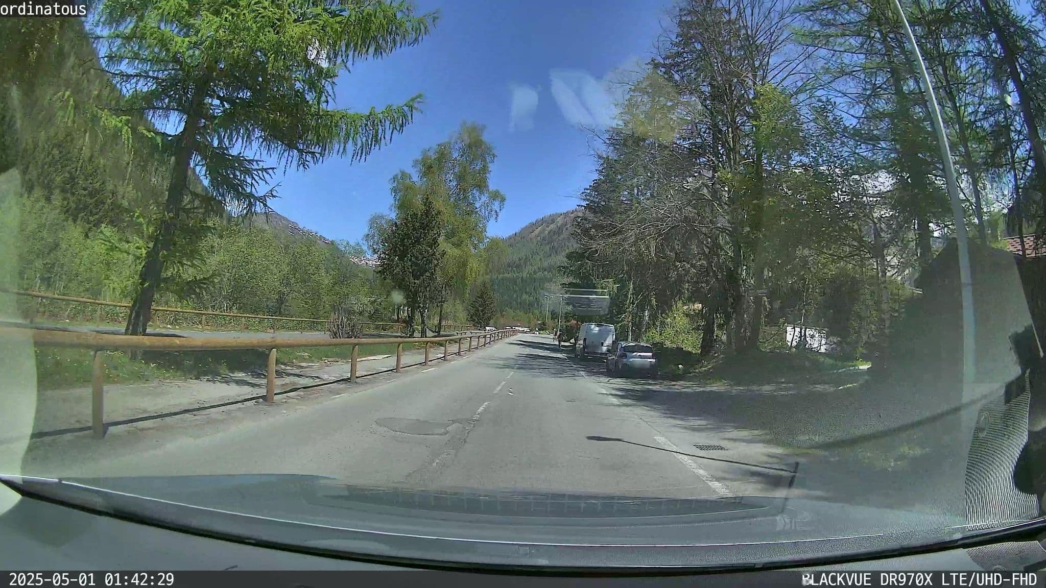 Street view near Pyrene, Chamonix-Mont-Blanc — © ordinatous (CC BY-SA · Mapillary)