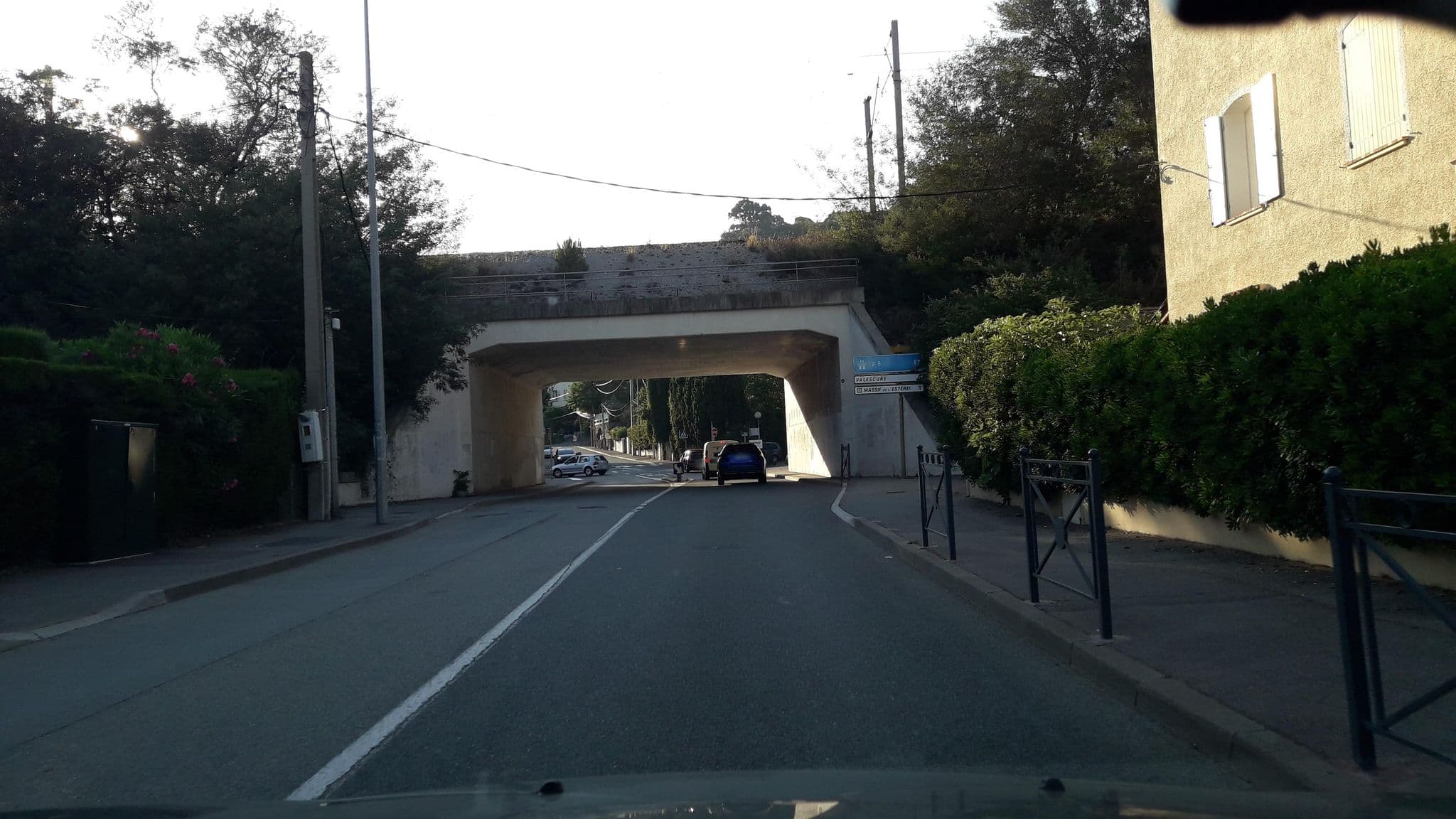 Street view near Le Relais d'Agay, Saint-Raphaël — © eric_s (CC BY-SA · Mapillary)