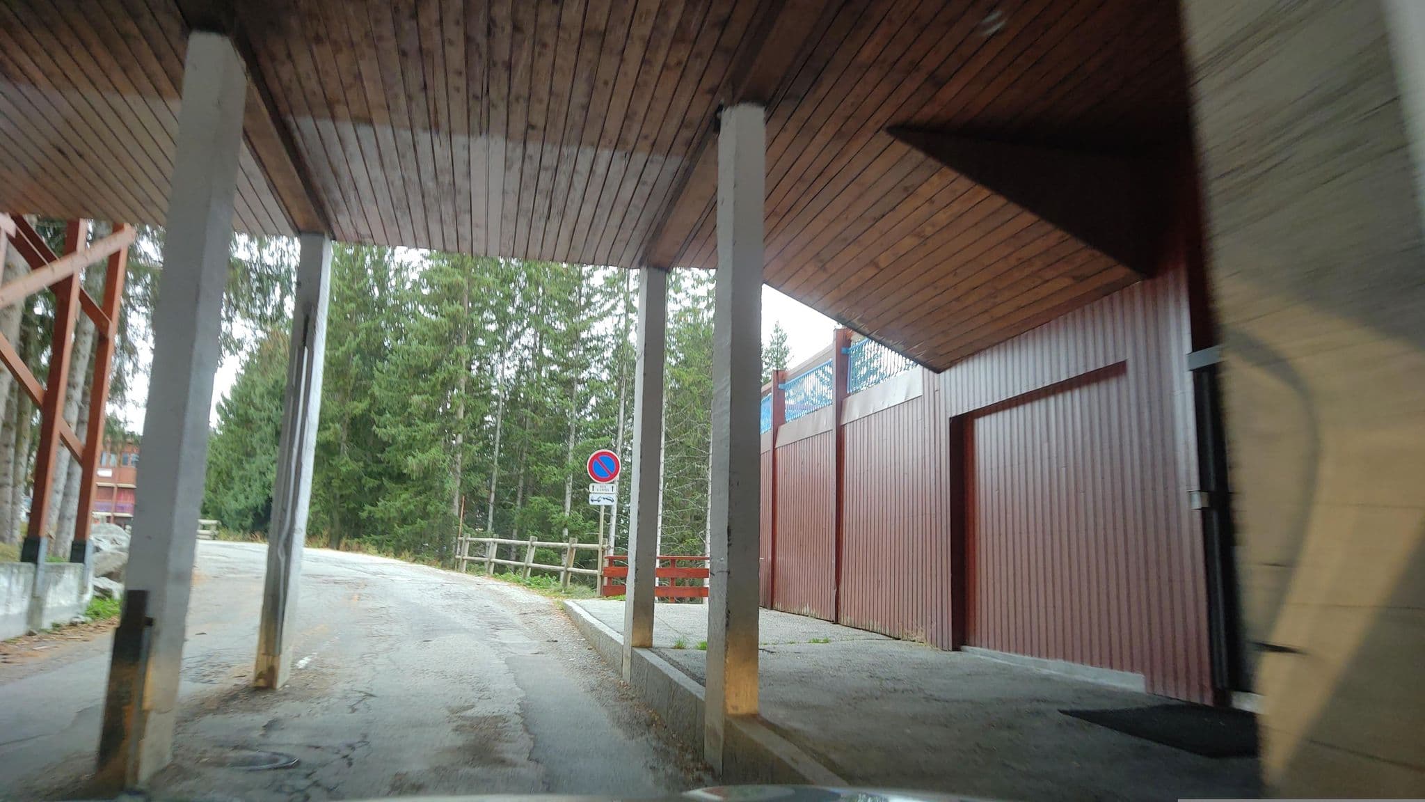 Street view near Alpissime charvet, Bourg-Saint-Maurice — © MatthieuF4FNE (CC BY-SA · Mapillary)