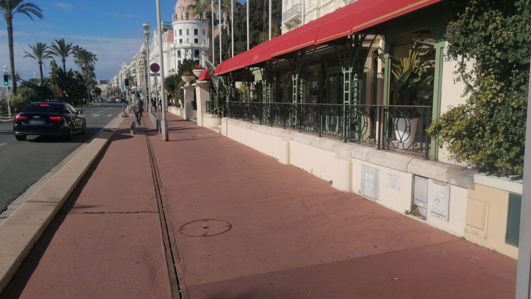 Street view near West End, Rue de France — © bayebass513 (CC BY-SA · Mapillary)