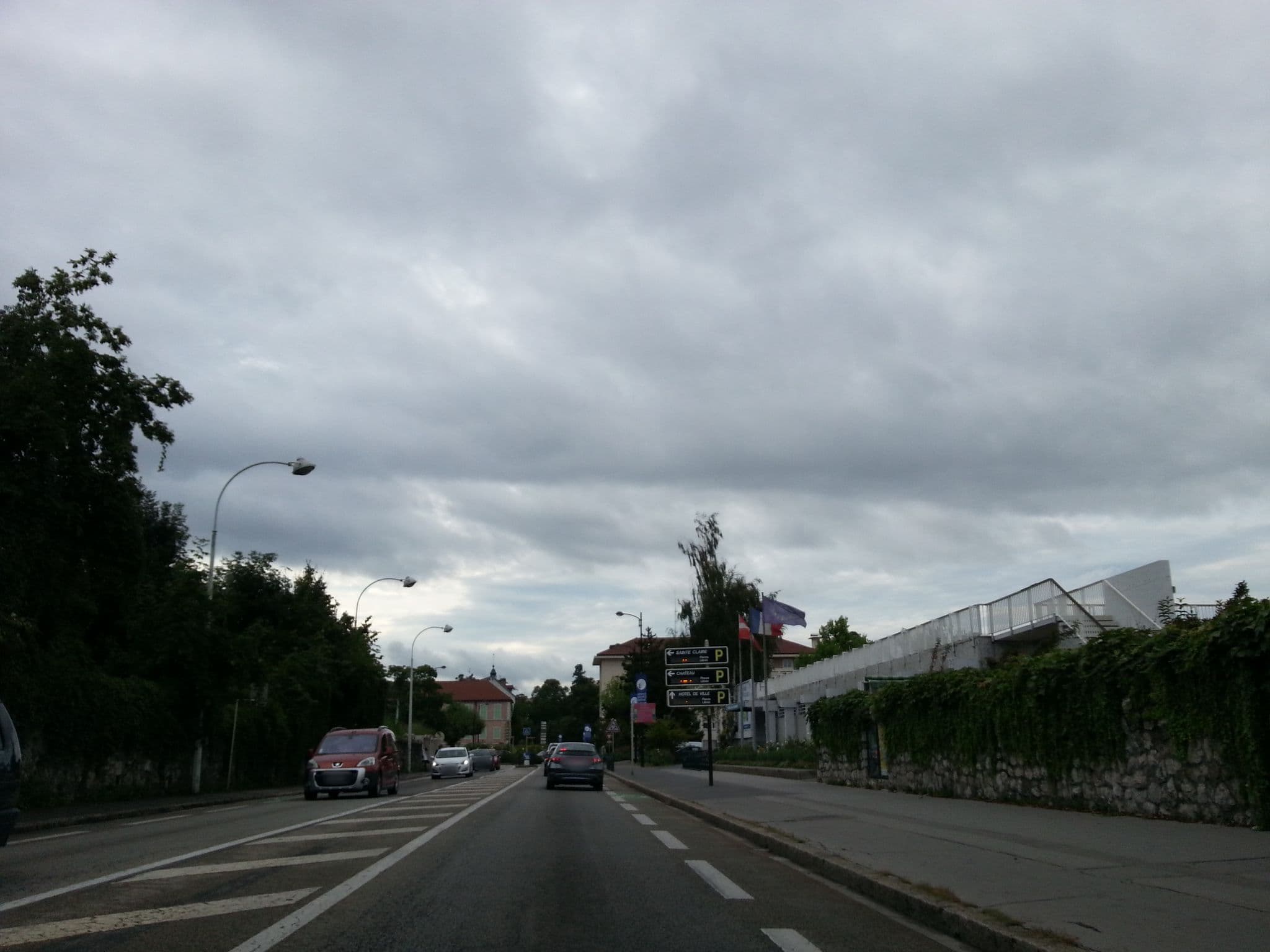 Street view near Hôtel Le Pélican, Annecy — © it_s_so_funny (CC BY-SA · Mapillary)