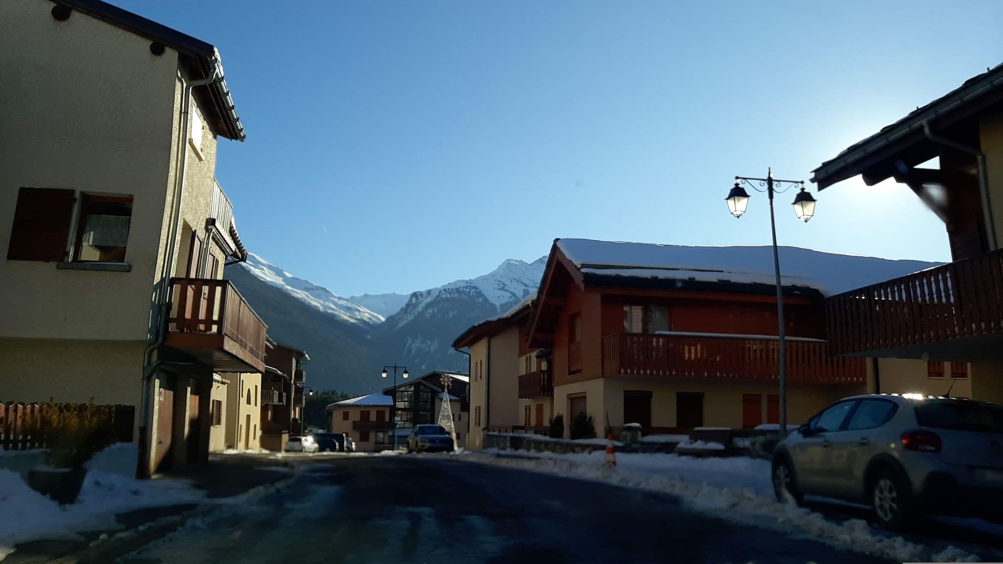 Street view near Résidence La Combe, Modane — © alexmodesto73 (CC BY-SA · Mapillary)