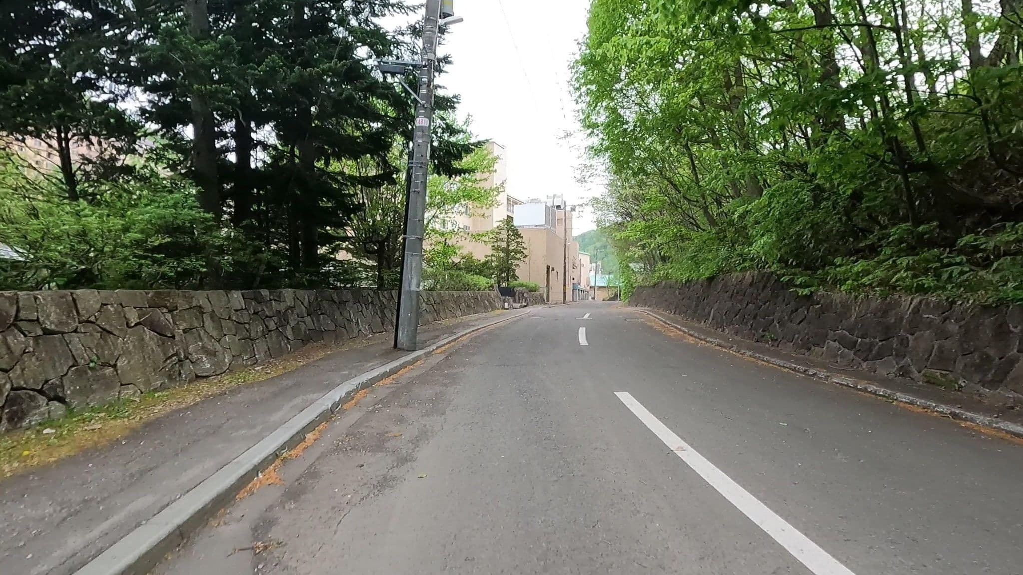 Street view near 渓山荘, Sapporo — © takayuki (CC BY-SA · Mapillary)