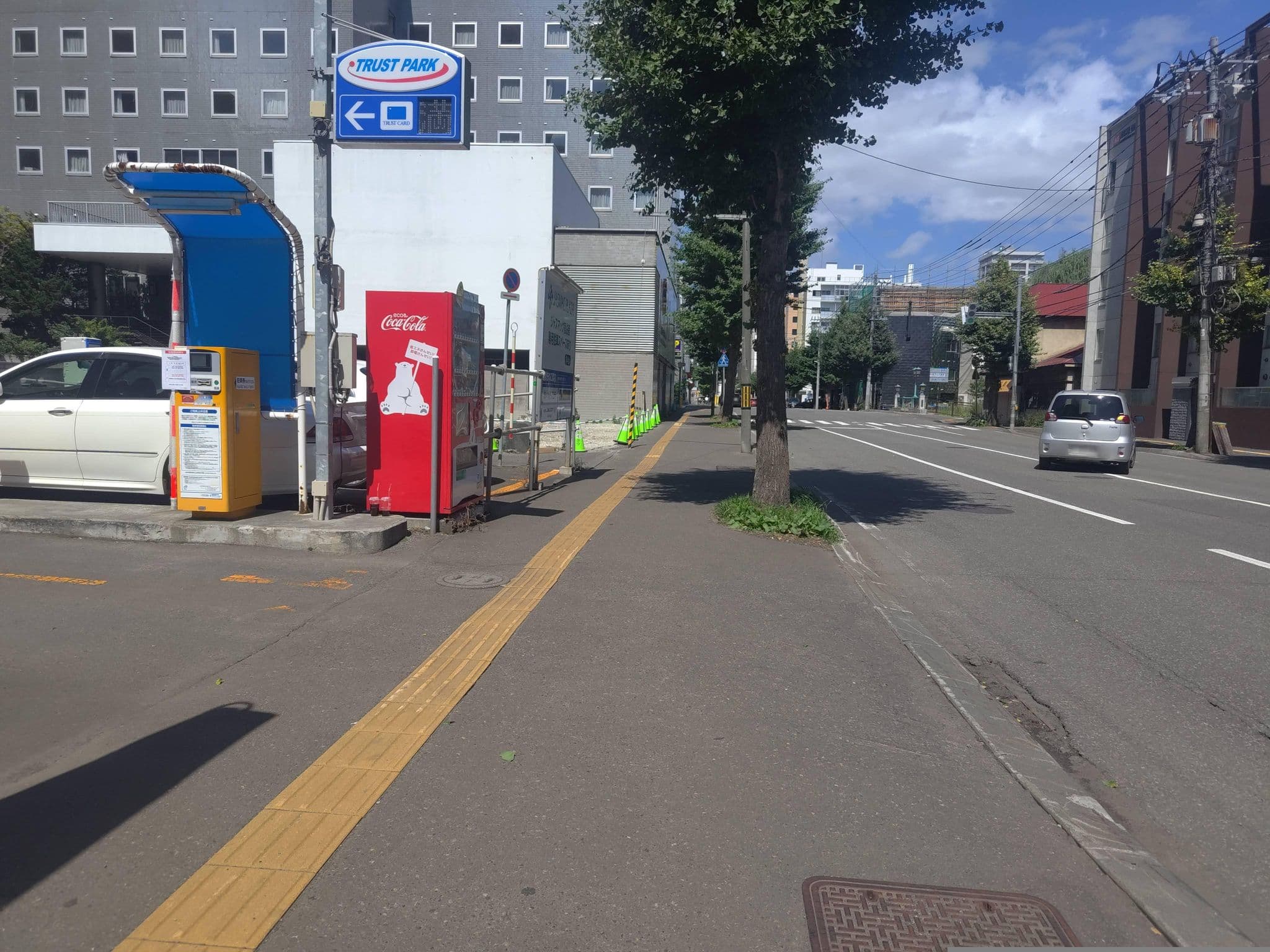 Street view near マークスイン札幌 (Marks Inn Sapporo), Sapporo — © komali2 (CC BY-SA · Mapillary)