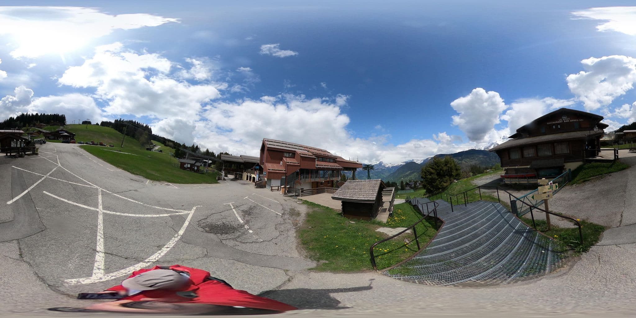 Street view near Hôtel Arbois Bettex, Saint-Gervais-les-Bains — © u4y0u (CC BY-SA · Mapillary)
