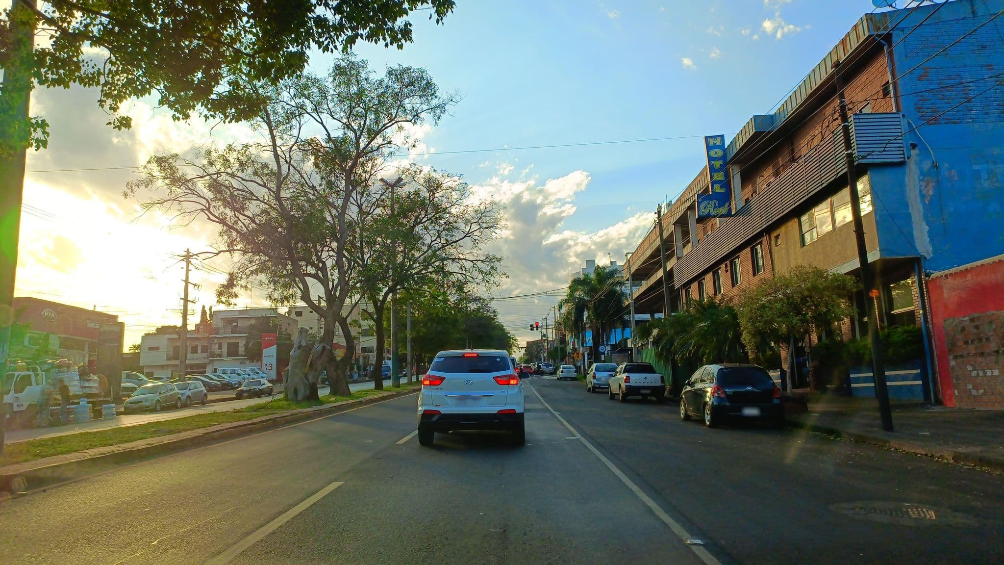 Street view near Maitei Apart Hotel, Encarnación — © mallasur (CC BY-SA · Mapillary)