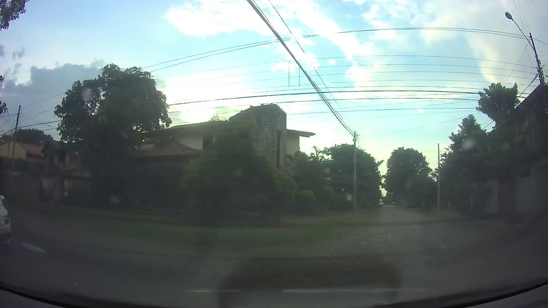 Street view near Acapulco, De Mexico, Mariano Roque Alonso — © ancho85 (CC BY-SA · Mapillary)