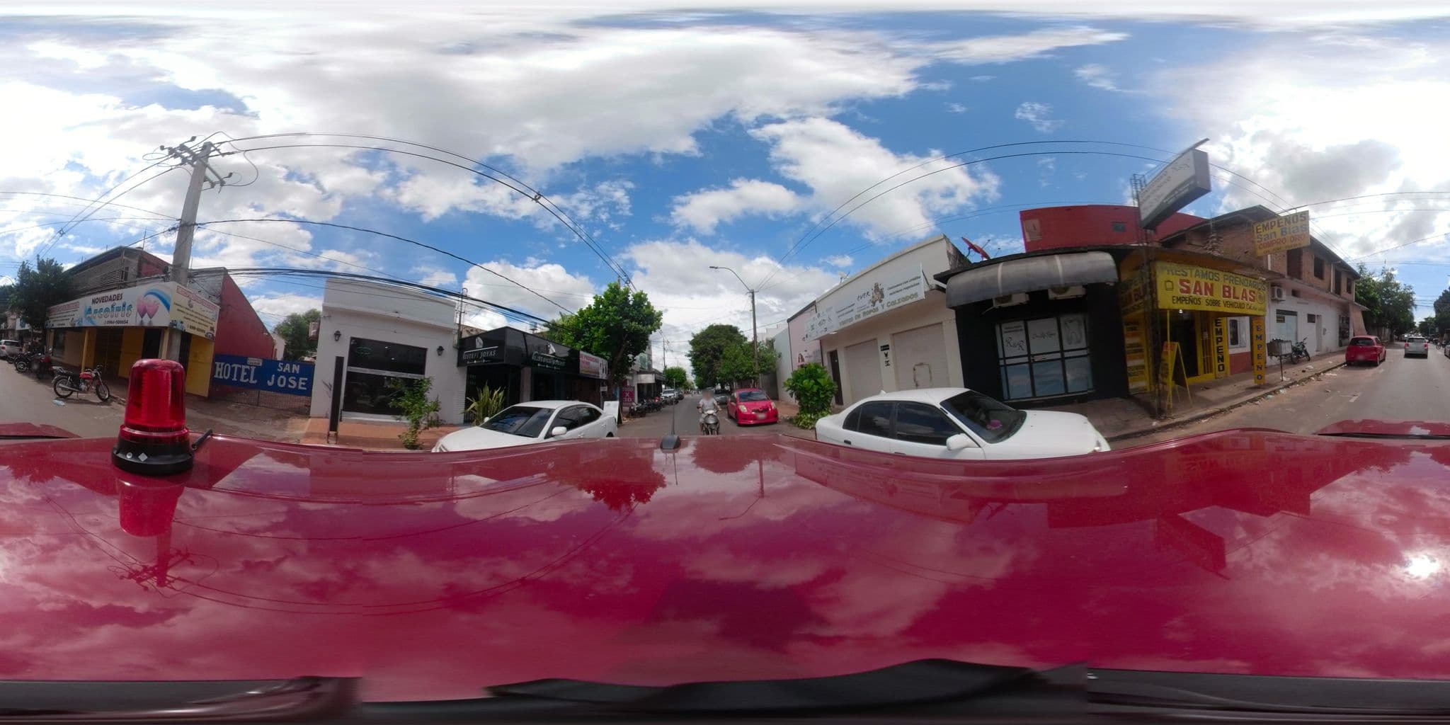 Street view near Hotel San José Villarrica, Villarrica — © juliaoporto (CC BY-SA · Mapillary)