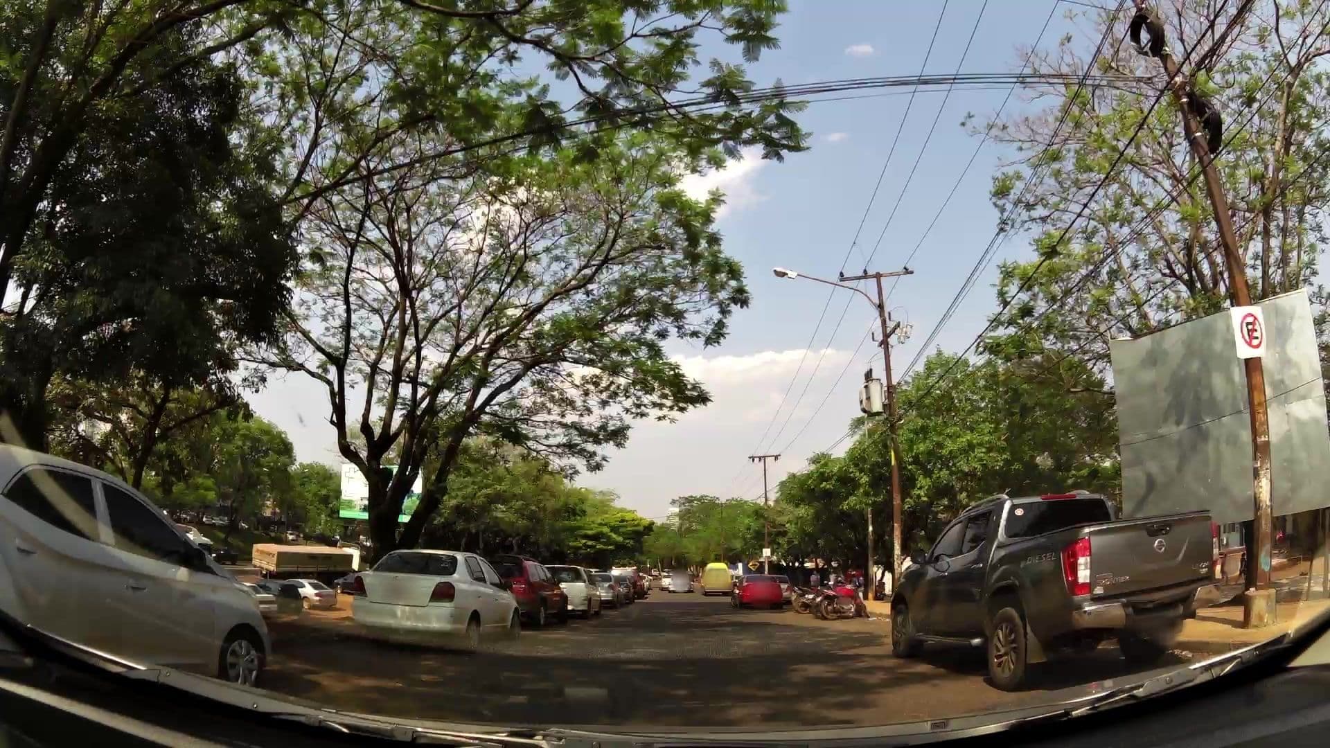 Street view near Hotel Lili, Ciudad del Este — © kaartcam (CC BY-SA · Mapillary)