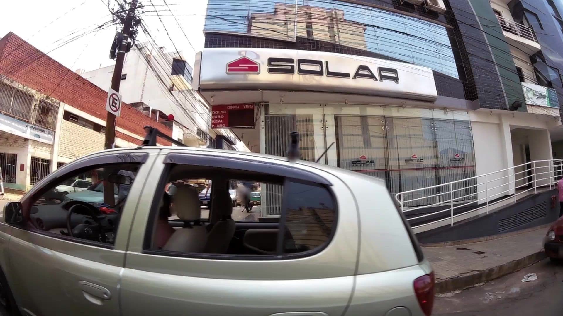 Street view near Hotel Bourbon, Ciudad del Este — © kaartcam (CC BY-SA · Mapillary)