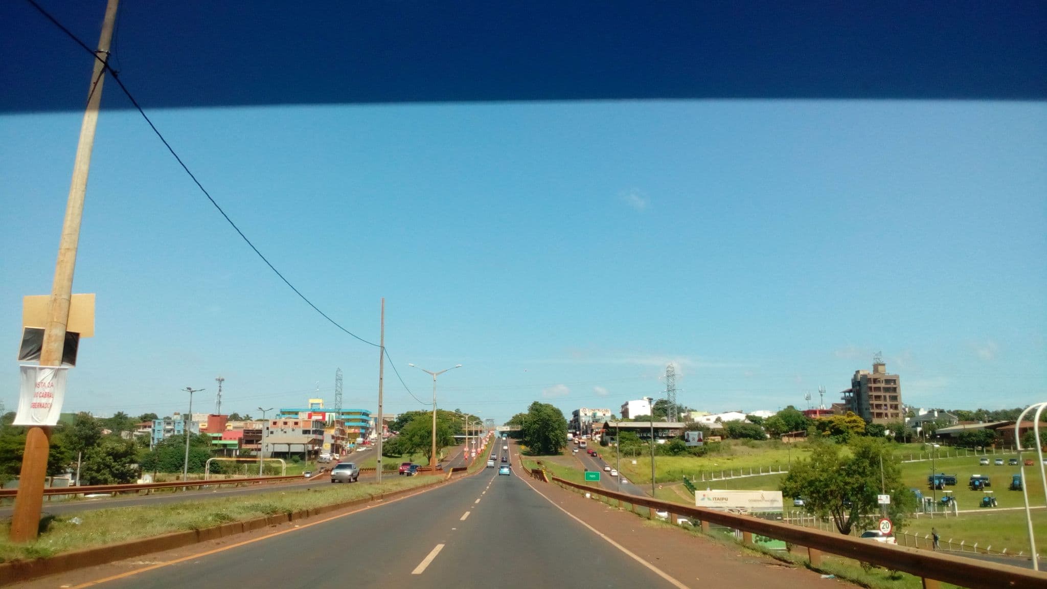 Street view near Grand Hotel Asunción, Ciudad del Este — © carlosbrys (CC BY-SA · Mapillary)