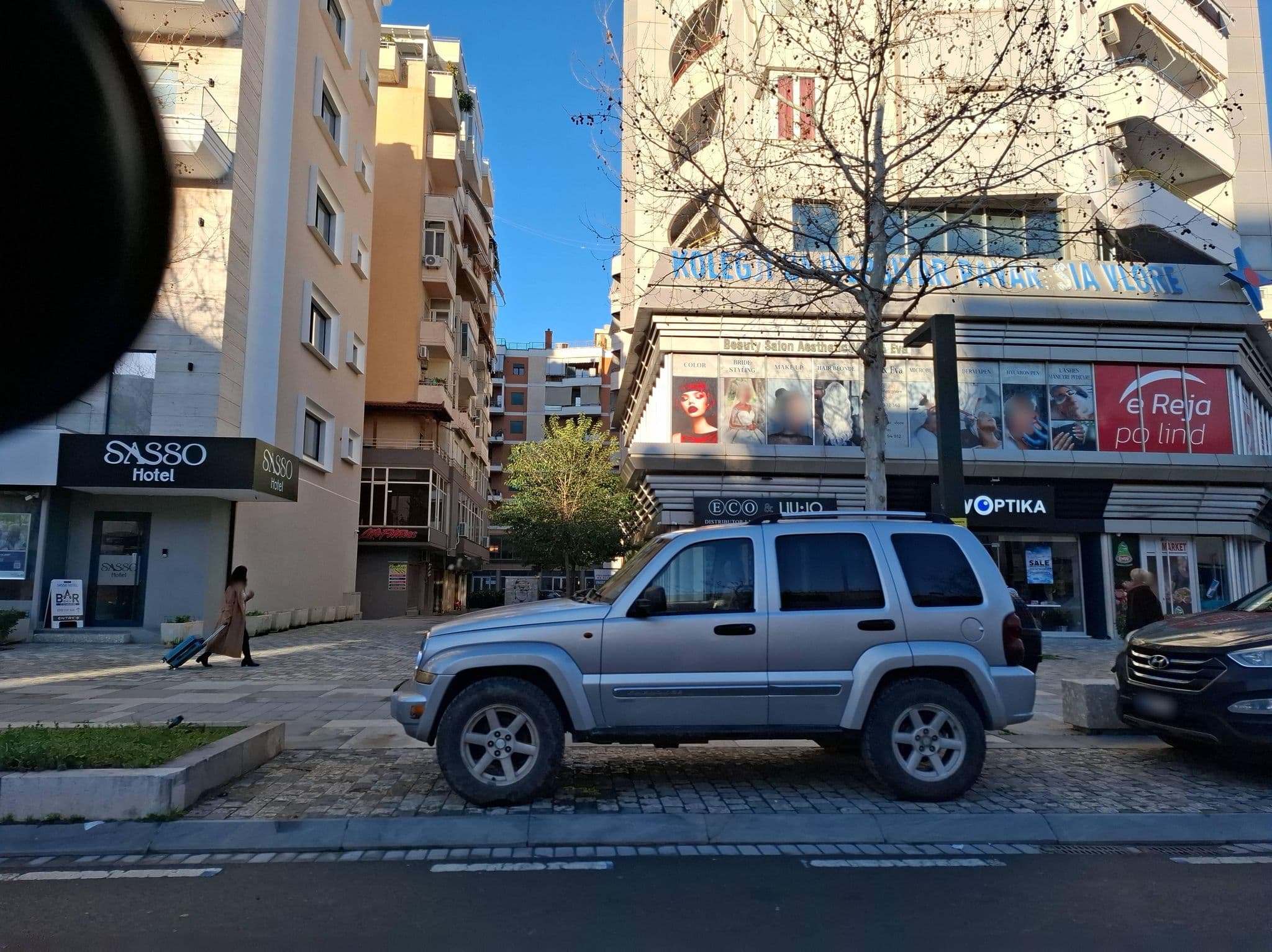 Street view near Sasso Hotel, Vlorë — © denisju_osm (CC BY-SA · Mapillary)