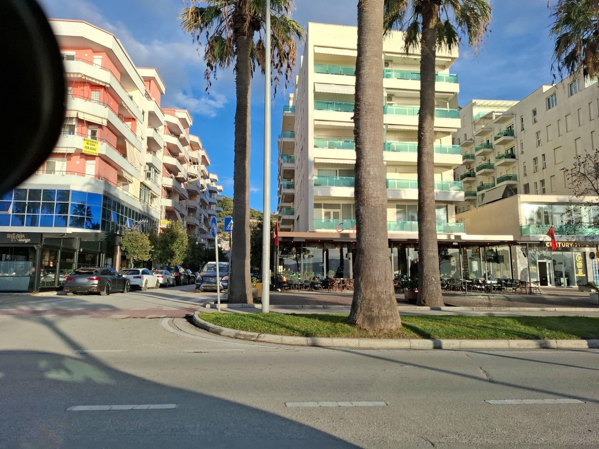 Street view near El Mar Hotel, Vlorë — © denisju_osm (CC BY-SA · Mapillary)