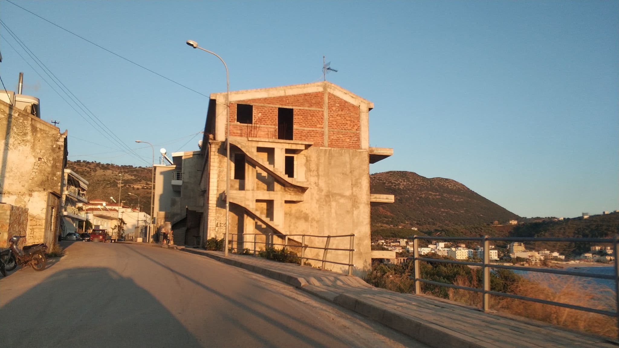 Street view near Ionian Terrace, Himarë — © freddouhelk (CC BY-SA · Mapillary)