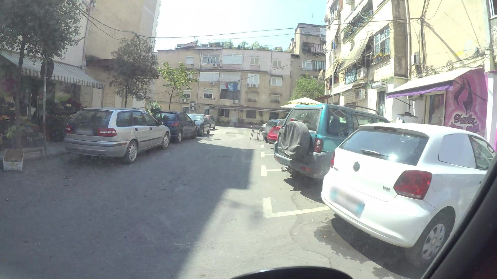Street view near Bujtina Shqiptare, Tirana — © kaart_3 (CC BY-SA · Mapillary)