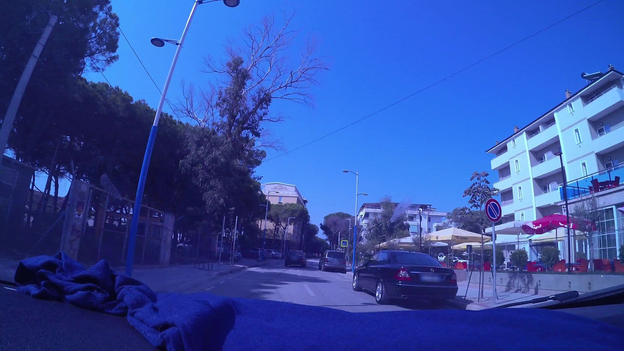 Street view near Marbella Beach Hotel, Rrashbull — © kaart_3 (CC BY-SA · Mapillary)