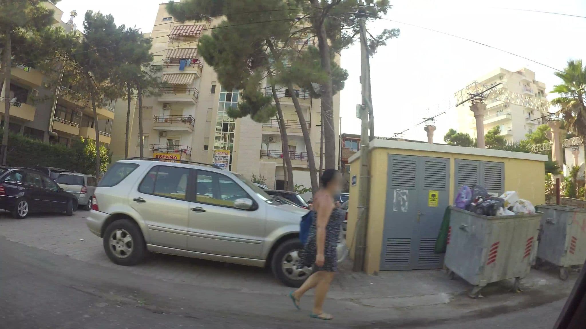 Street view near Aparthotel Espana, Rrashbull — © kaart_3 (CC BY-SA · Mapillary)
