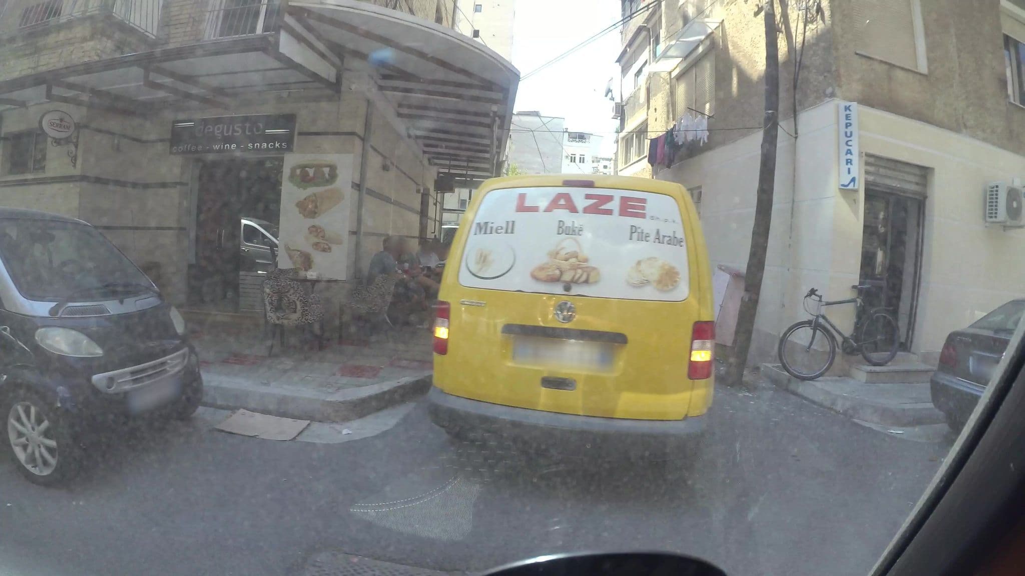 Street view near Hostel Fredi, Tirana — © kaart_3 (CC BY-SA · Mapillary)