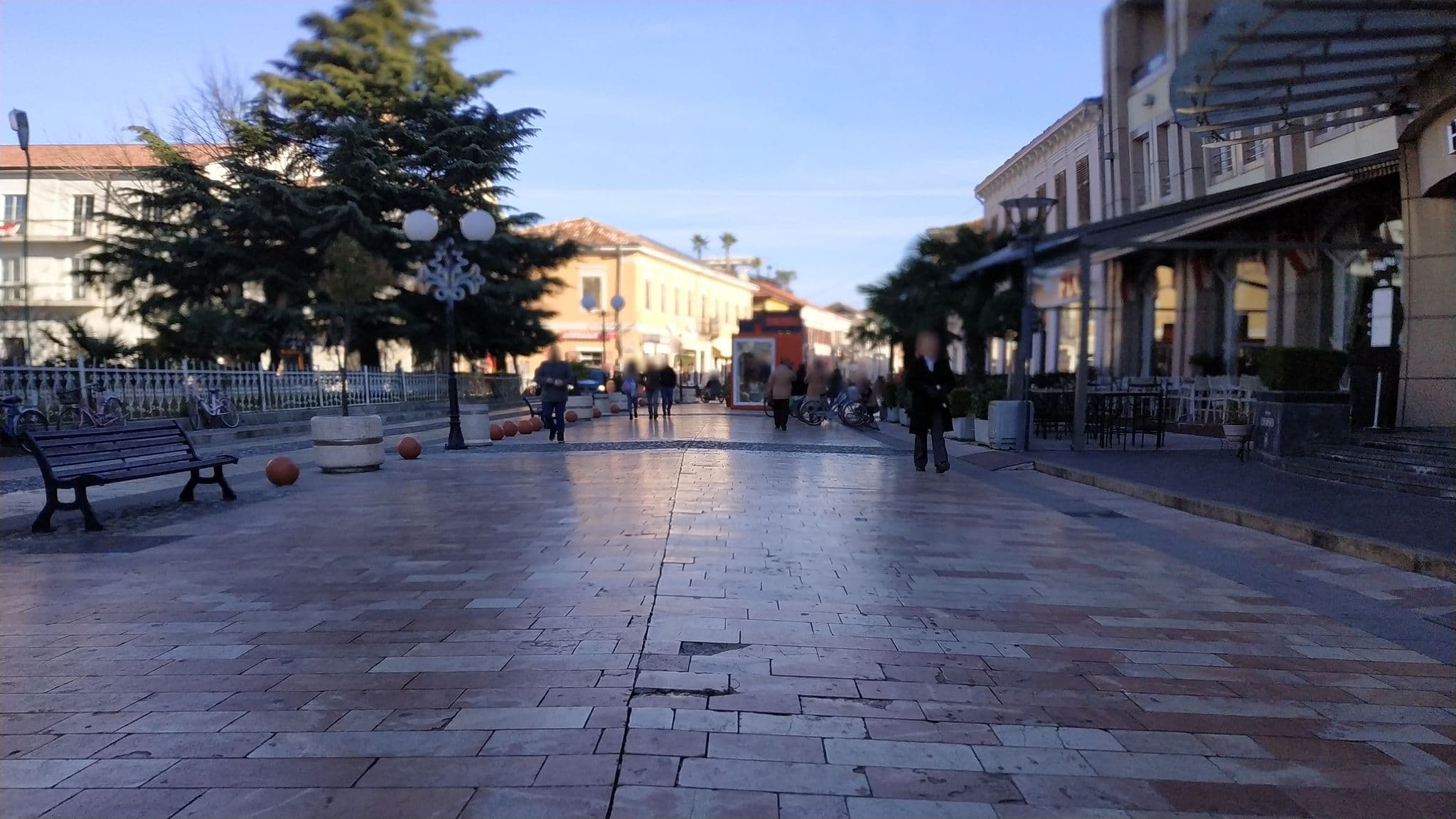 Street view near e necete ga znat dje sam da jebe oca, Shkodër — © eniko (CC BY-SA · Mapillary)