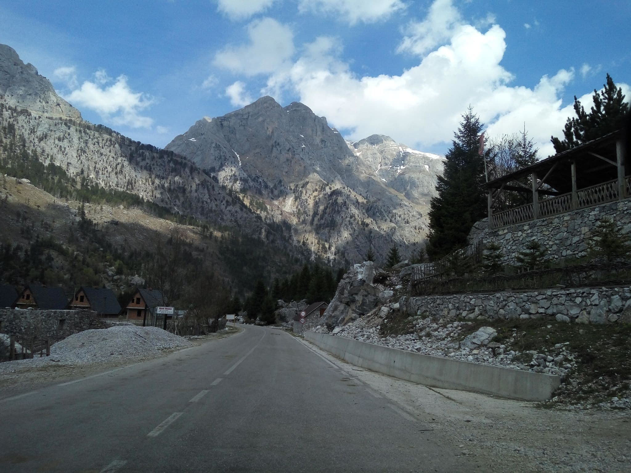Street view near Bujtina Natyra, Bajram Curri — © ardob11 (CC BY-SA · Mapillary)