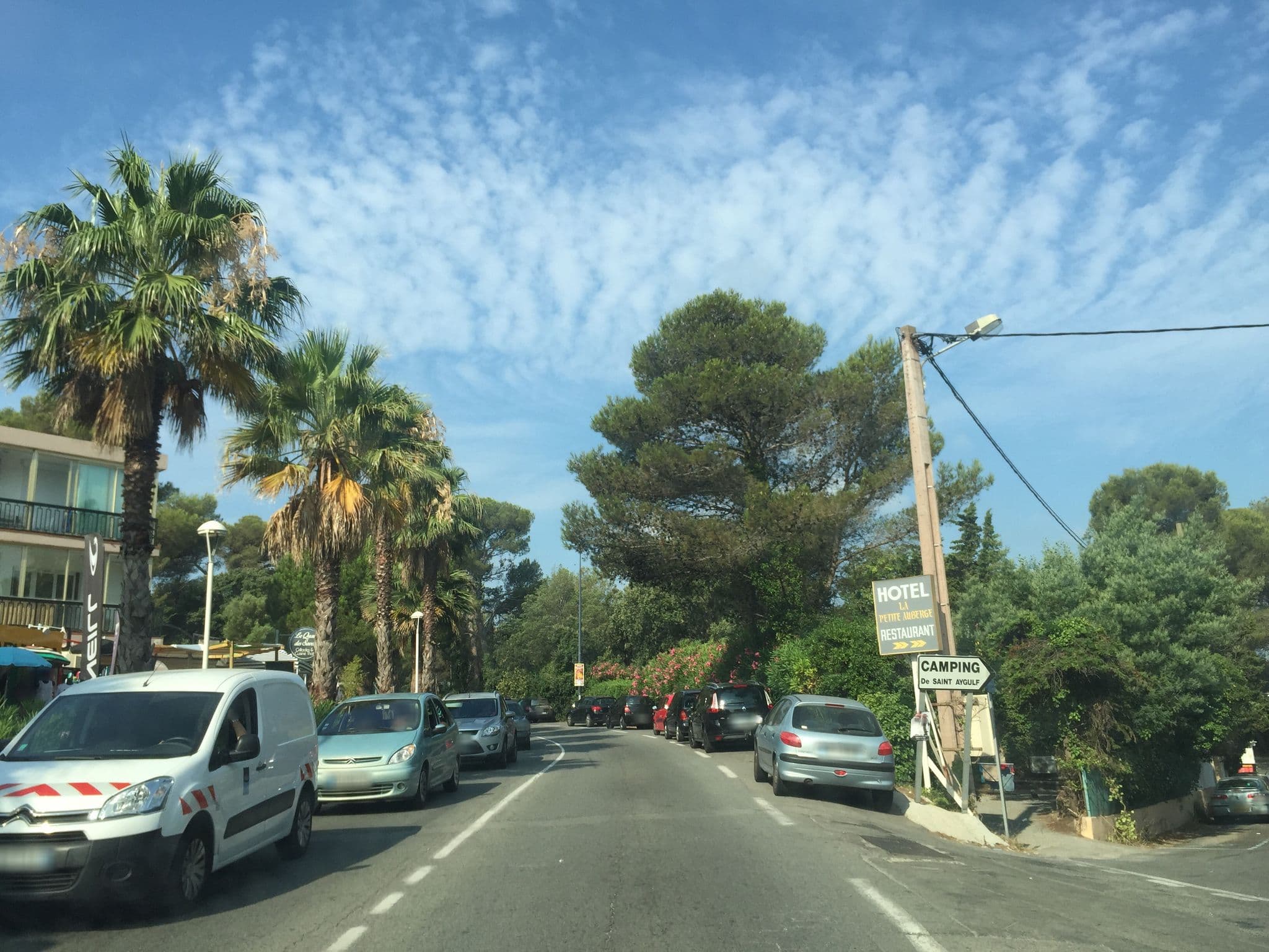 Street view near Le Cosy, Fréjus — © jesolem (CC BY-SA · Mapillary)