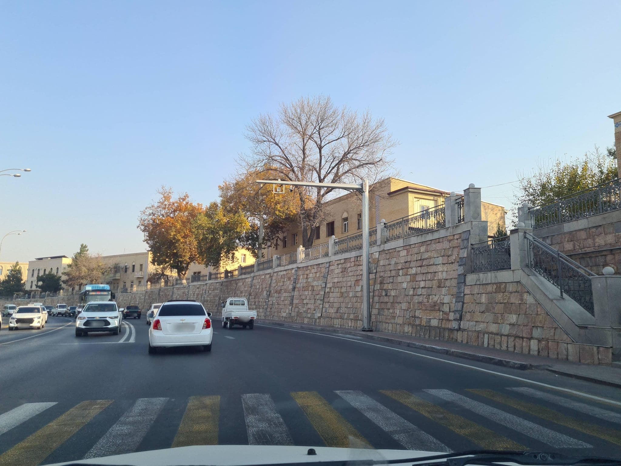 Street view near Khan, Samarkand — © ZafarDusanov (CC BY-SA · Mapillary)