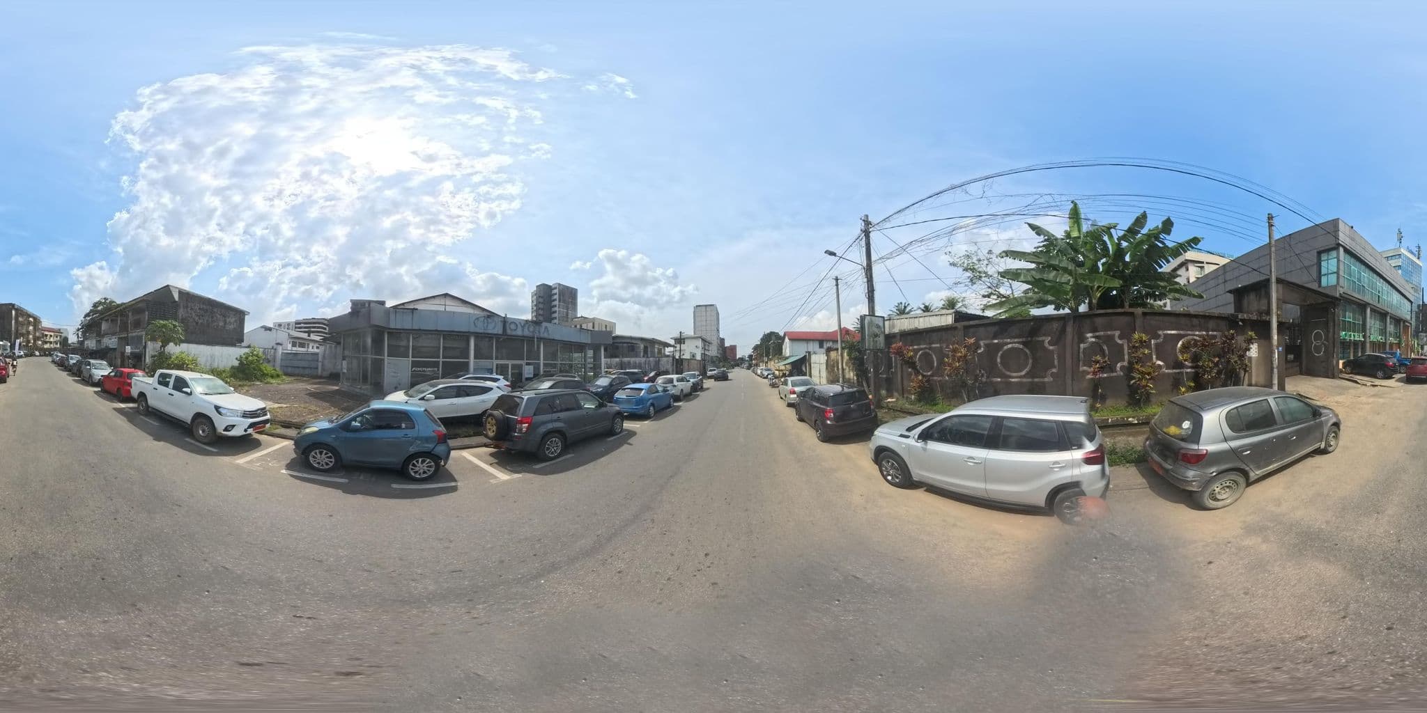 Street view near European Quest House, Douala — © keke (CC BY-SA · Mapillary)