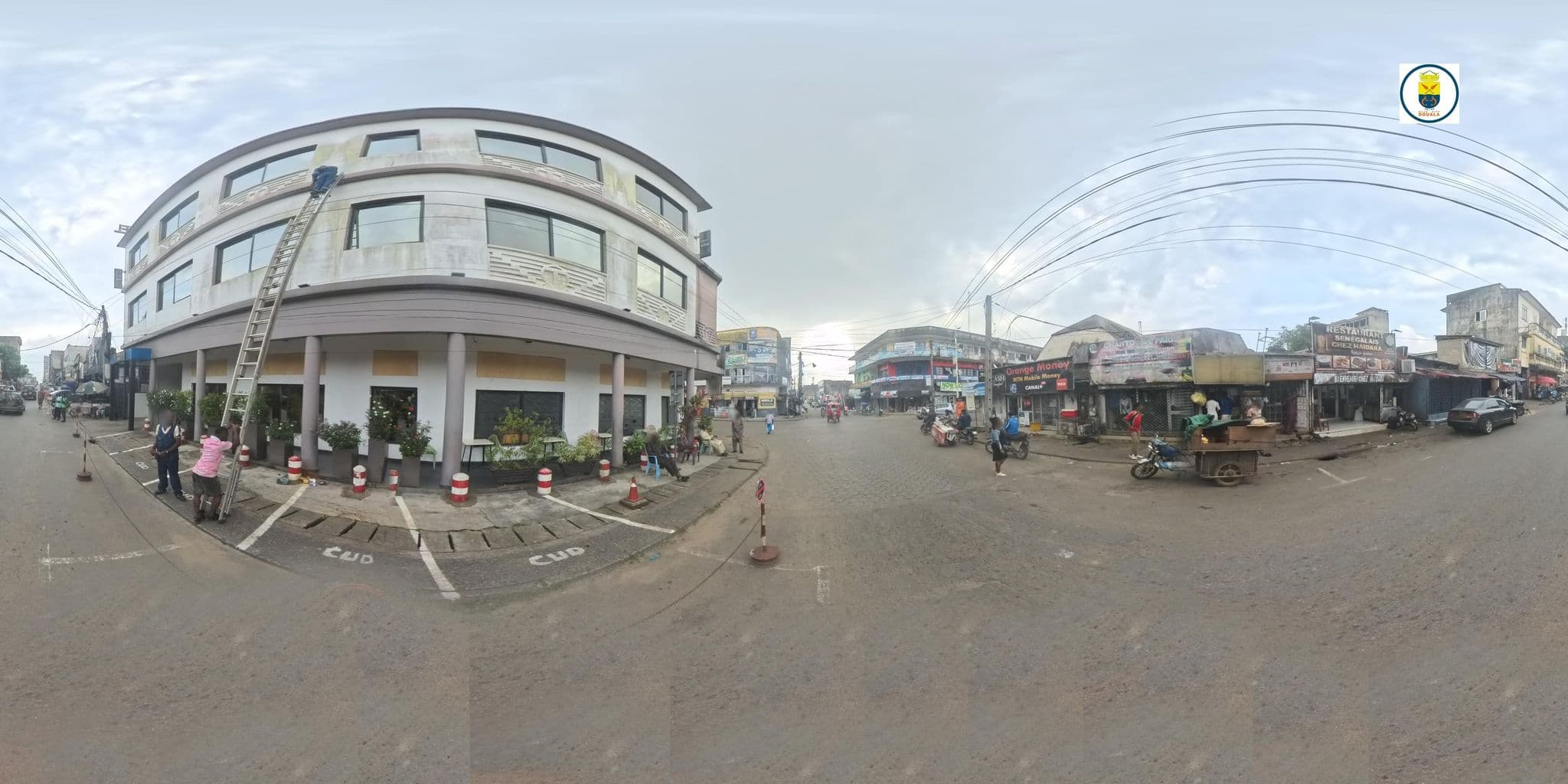 Street view near Hotel Akwa Hin Douala, Douala — © keke (CC BY-SA · Mapillary)