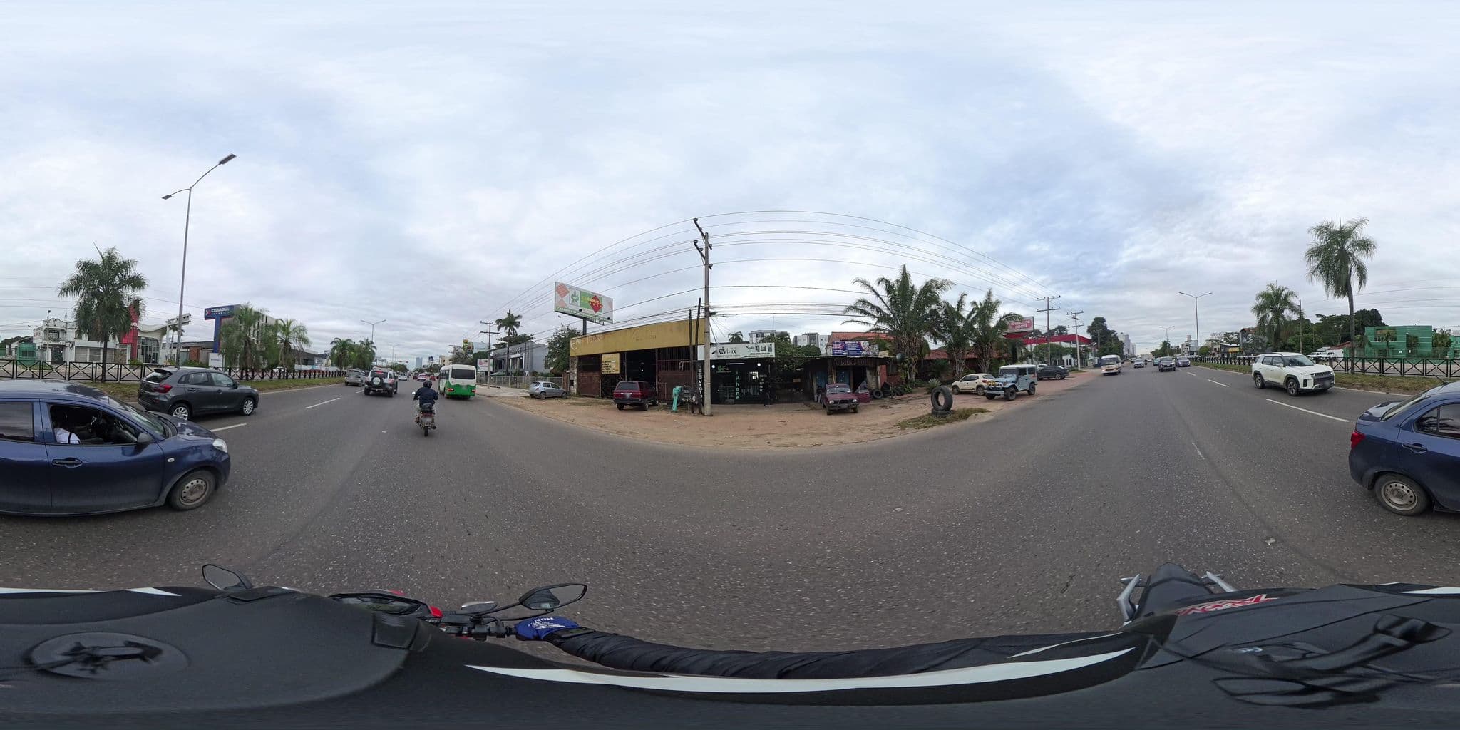 Street view near Solos, Santa Cruz de la Sierra — © Wakamolee (CC BY-SA · Mapillary)