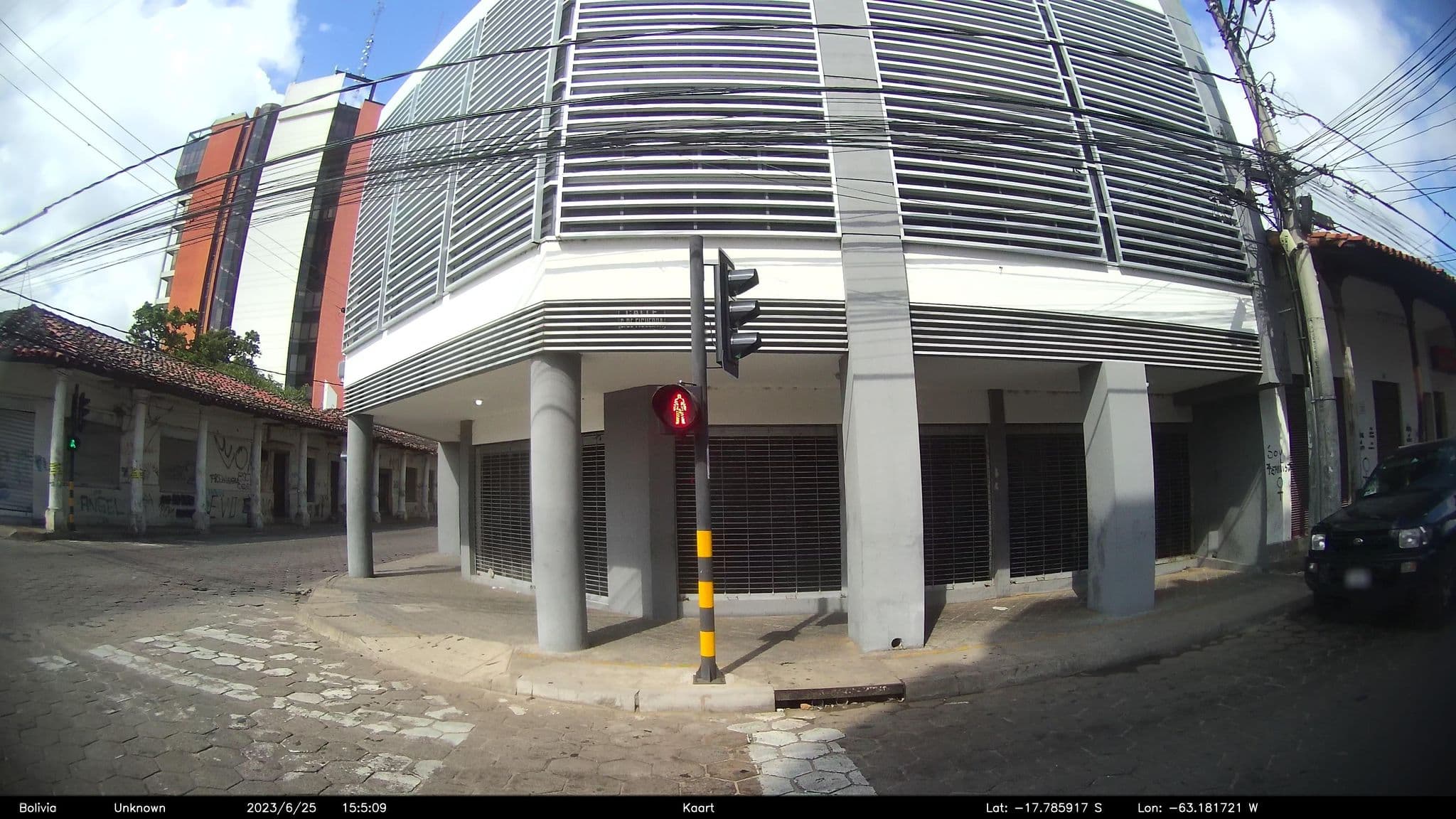 Street view near Gran Hotel Santa Cruz, Santa Cruz de la Sierra — © kaart_2 (CC BY-SA · Mapillary)