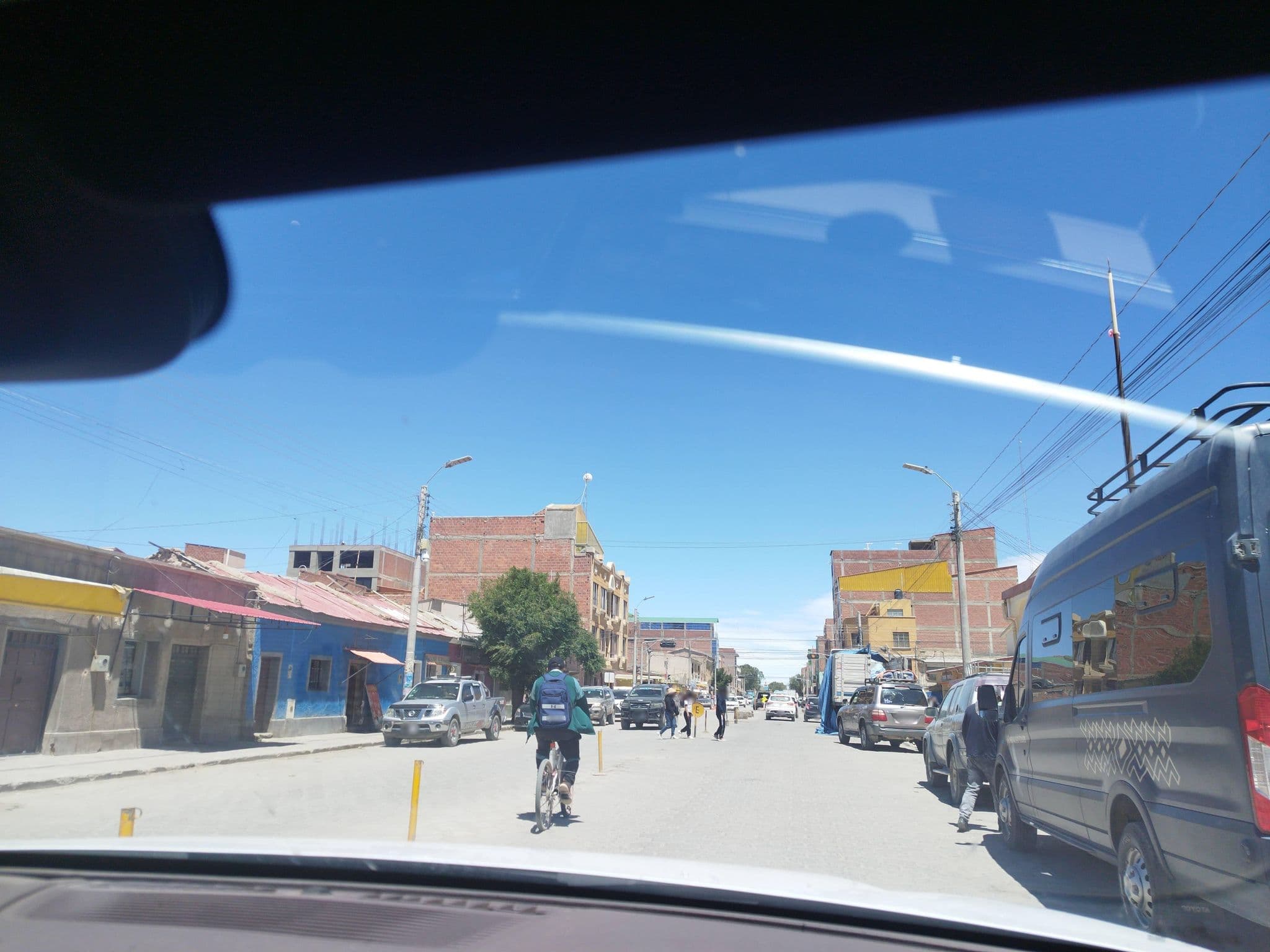Street view near Tonito Hotel, Uyuni — © rodolfovar (CC BY-SA · Mapillary)