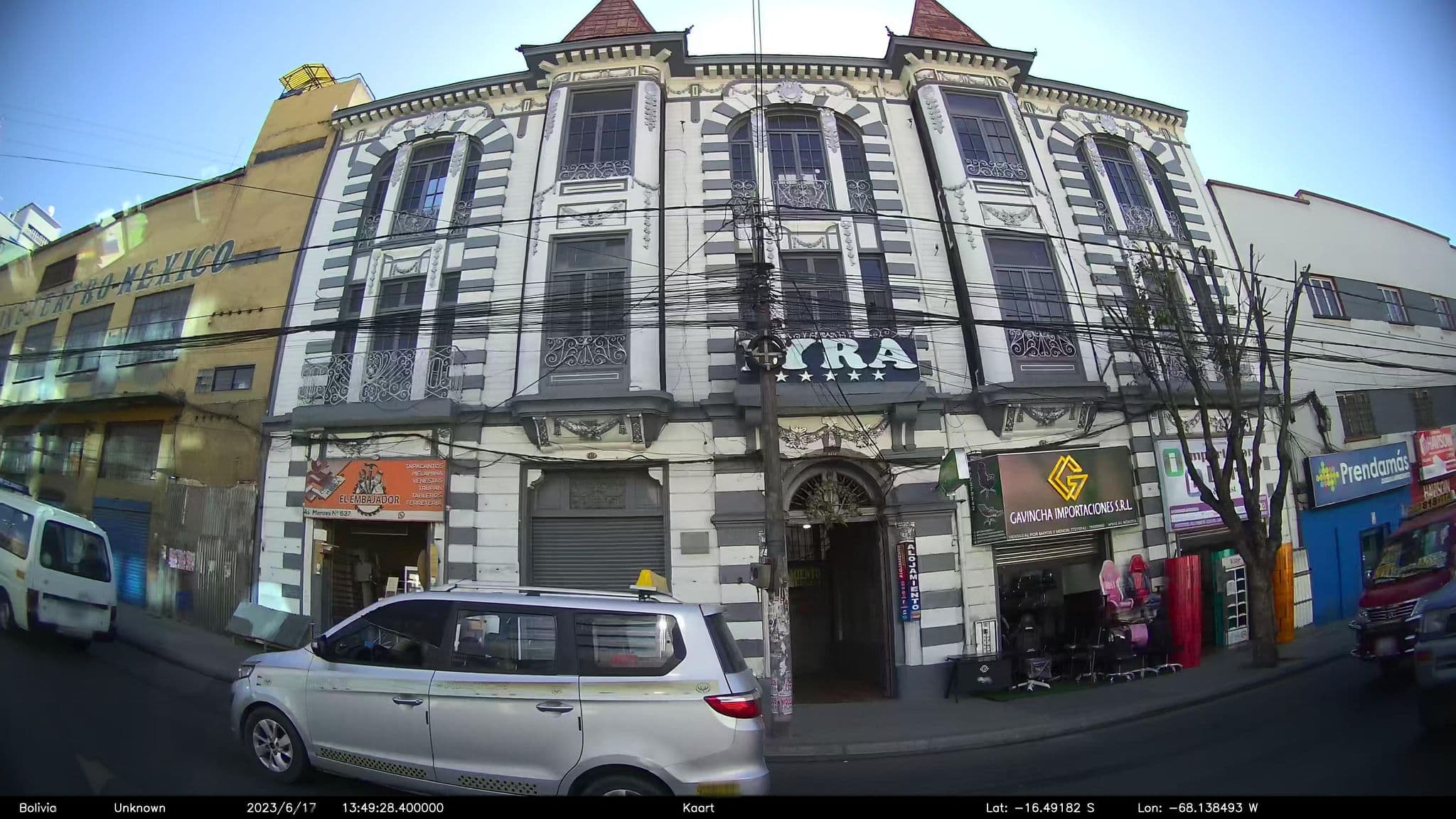 Street view near Pirwa La Paz Hostels, La Paz — © kaart_2 (CC BY-SA · Mapillary)