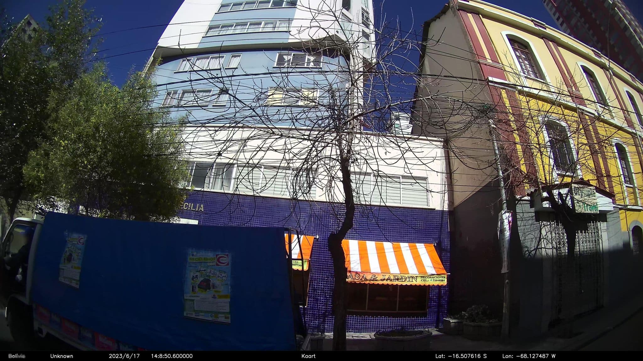 Street view near Residencial Uruguay, La Paz — © kaart_2 (CC BY-SA · Mapillary)