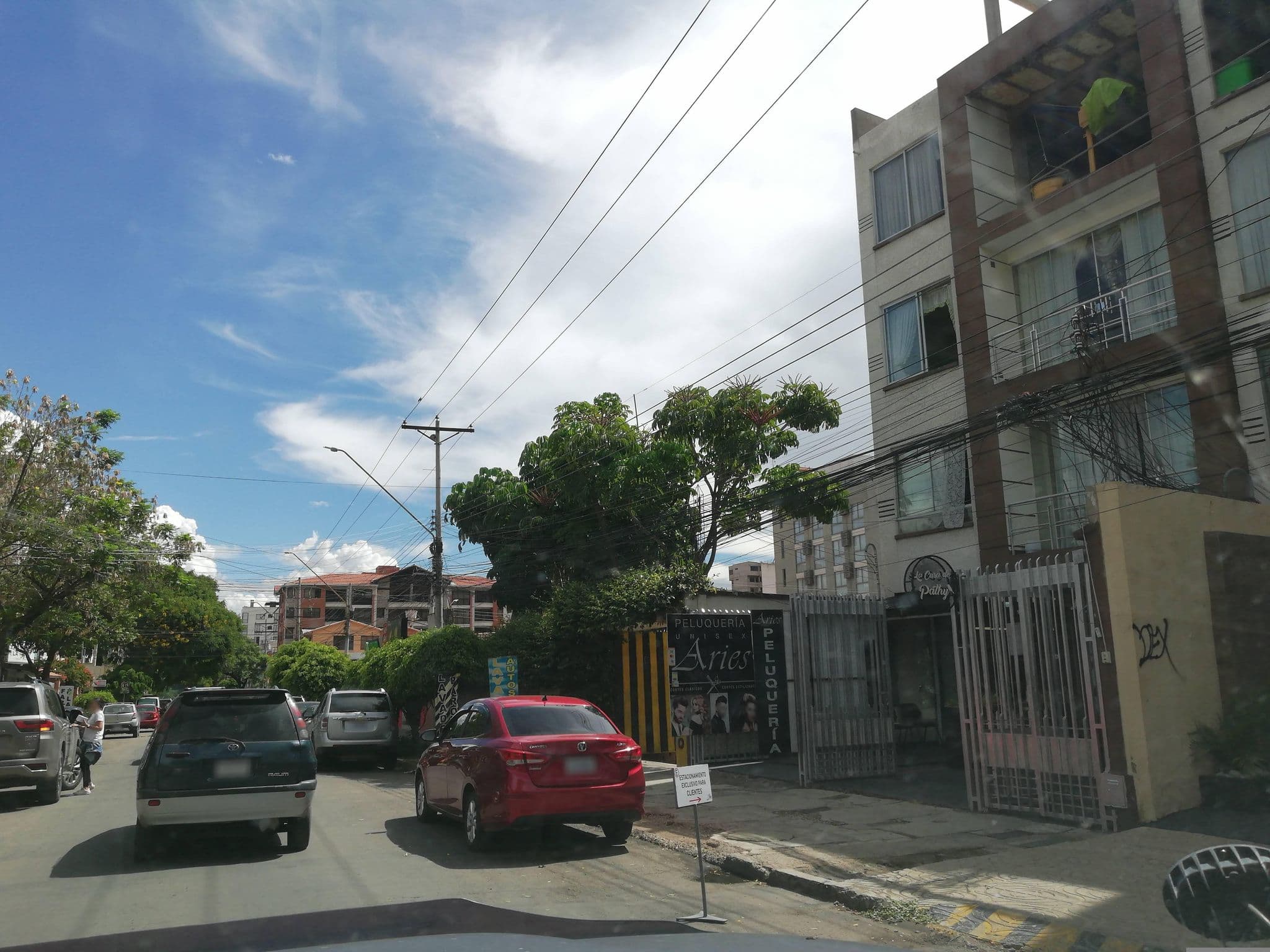 Street view near Hotel Anteus, Cochabamba — © jjiglesias (CC BY-SA · Mapillary)