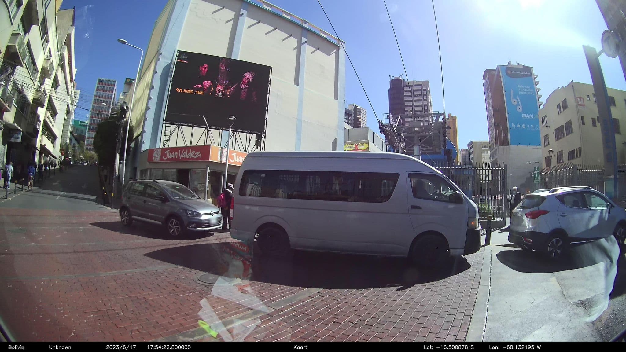 Street view near Hotel Bueno y Oficina de BolMar B.C., La Paz — © kaart_2 (CC BY-SA · Mapillary)