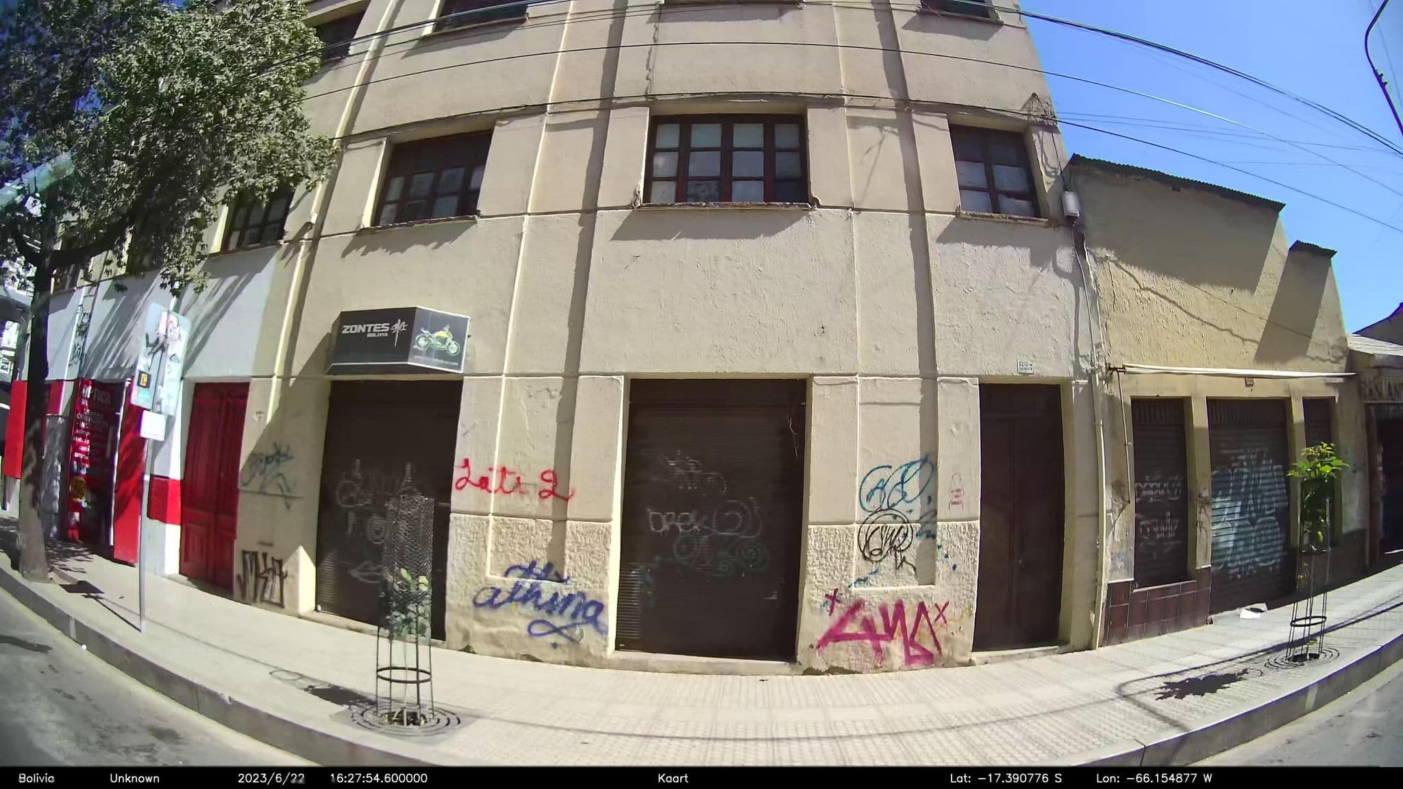 Street view near hotel olgas, Cochabamba — © kaart_2 (CC BY-SA · Mapillary)