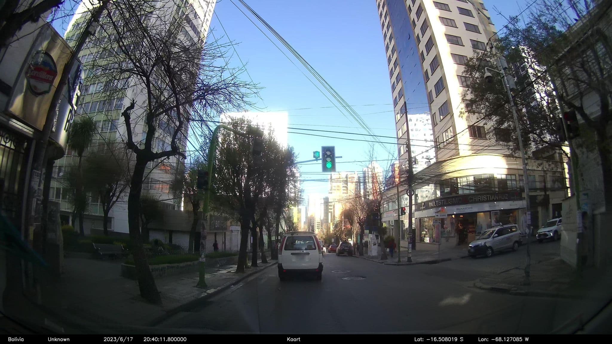 Street view near suite 301, La Paz — © kaart_2 (CC BY-SA · Mapillary)