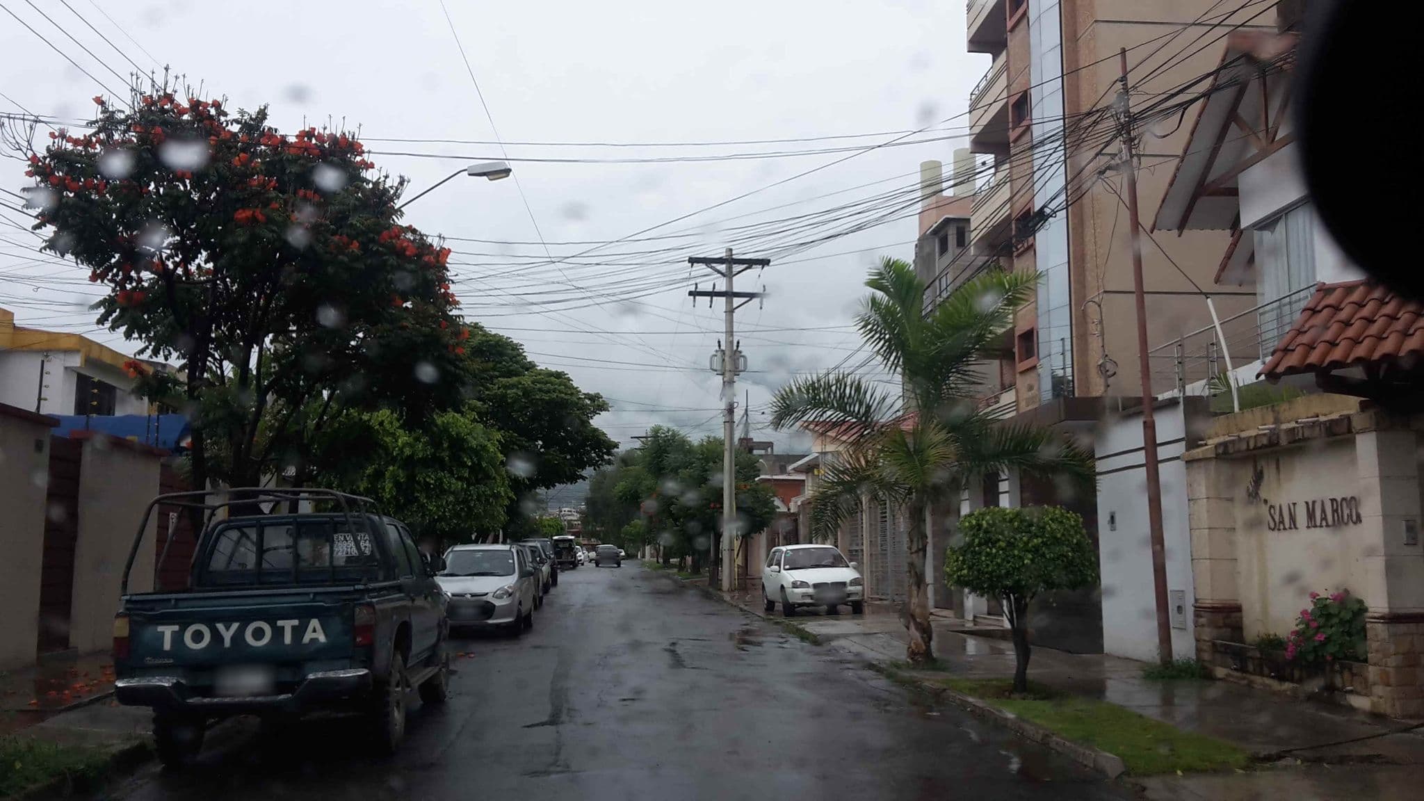 Street view near Hotel Boutique Casamagna, Cochabamba — © jjiglesias (CC BY-SA · Mapillary)