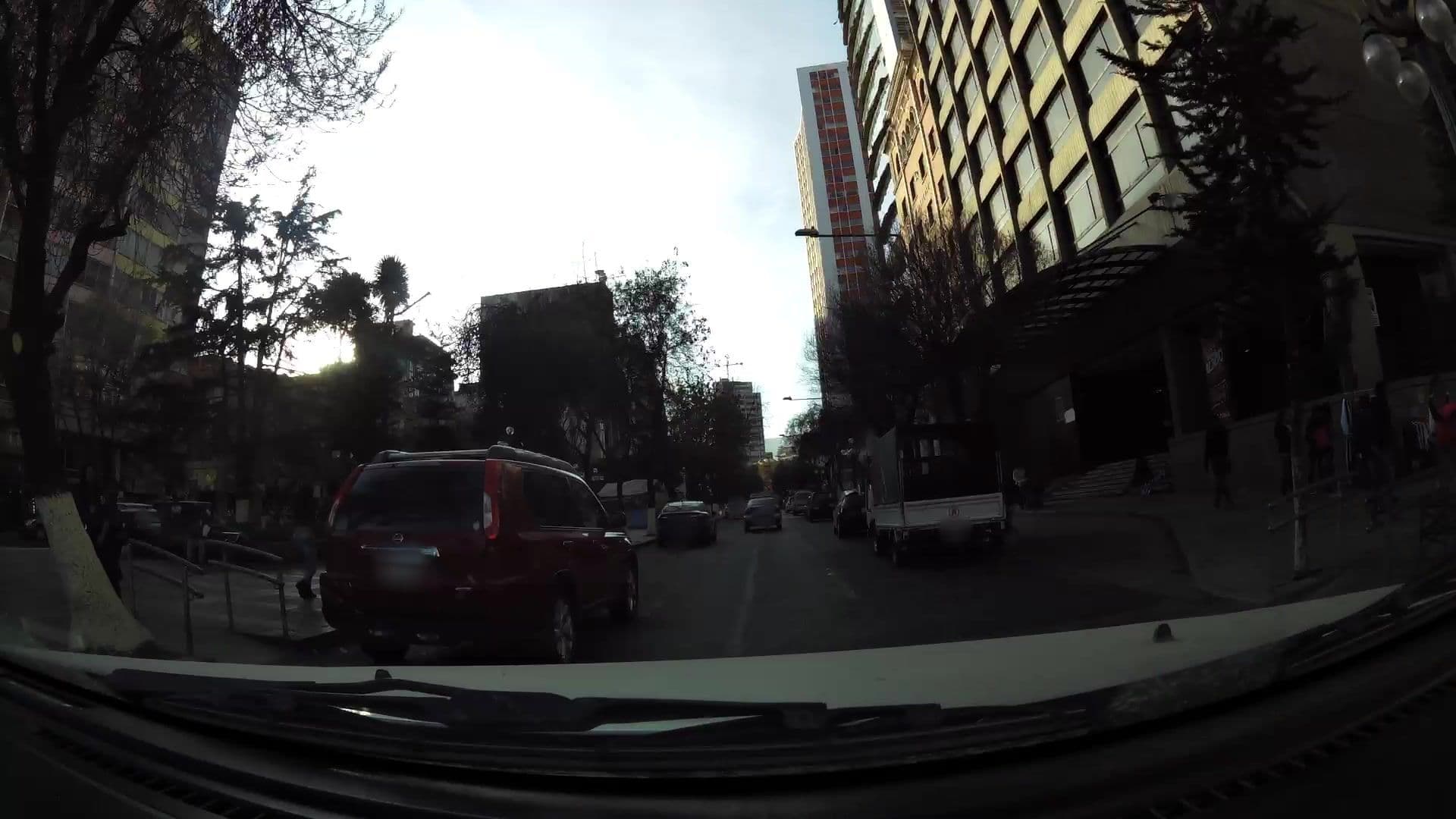 Street view near Hotel Copacabana, La Paz — © kaartcam (CC BY-SA · Mapillary)
