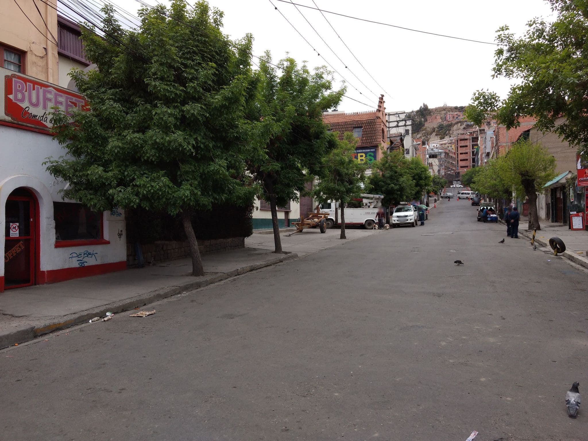 Street view near Hotel L.P. Columbus, La Paz — © severo (CC BY-SA · Mapillary)