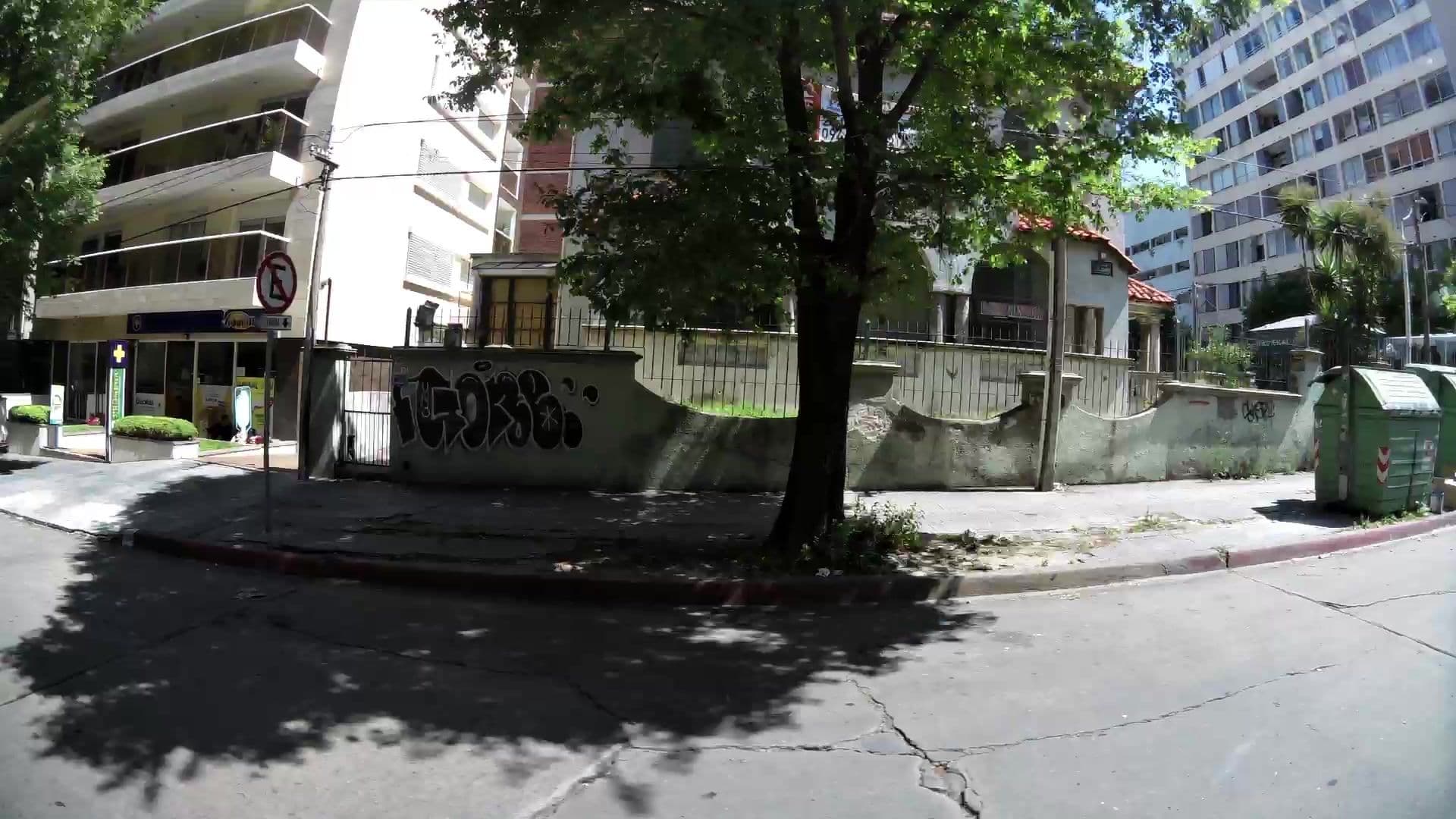 Street view near quarto 906 - Pocitos Plaza, Montevideo — © kaartcam (CC BY-SA · Mapillary)